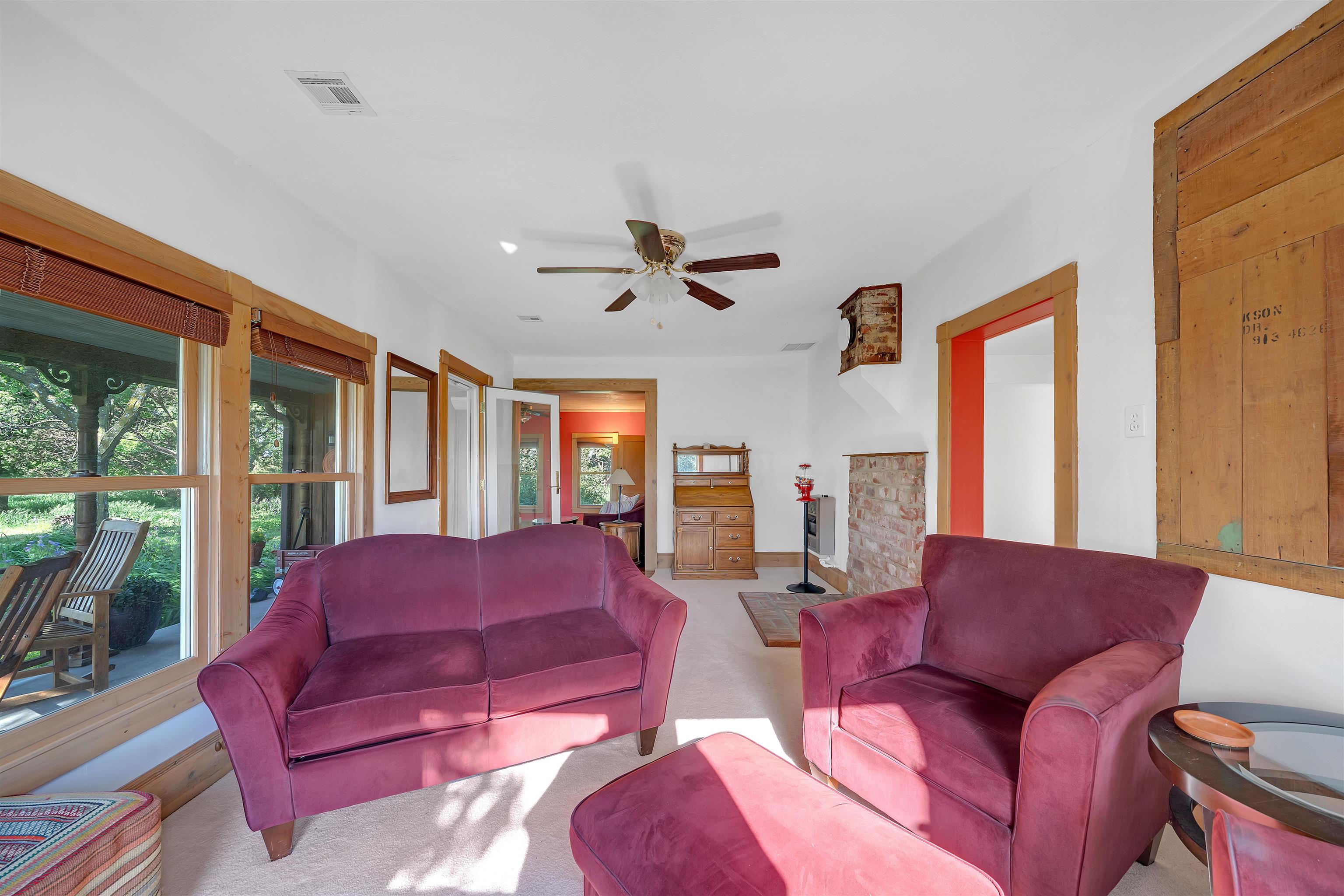 1924 40th Property Photo 6