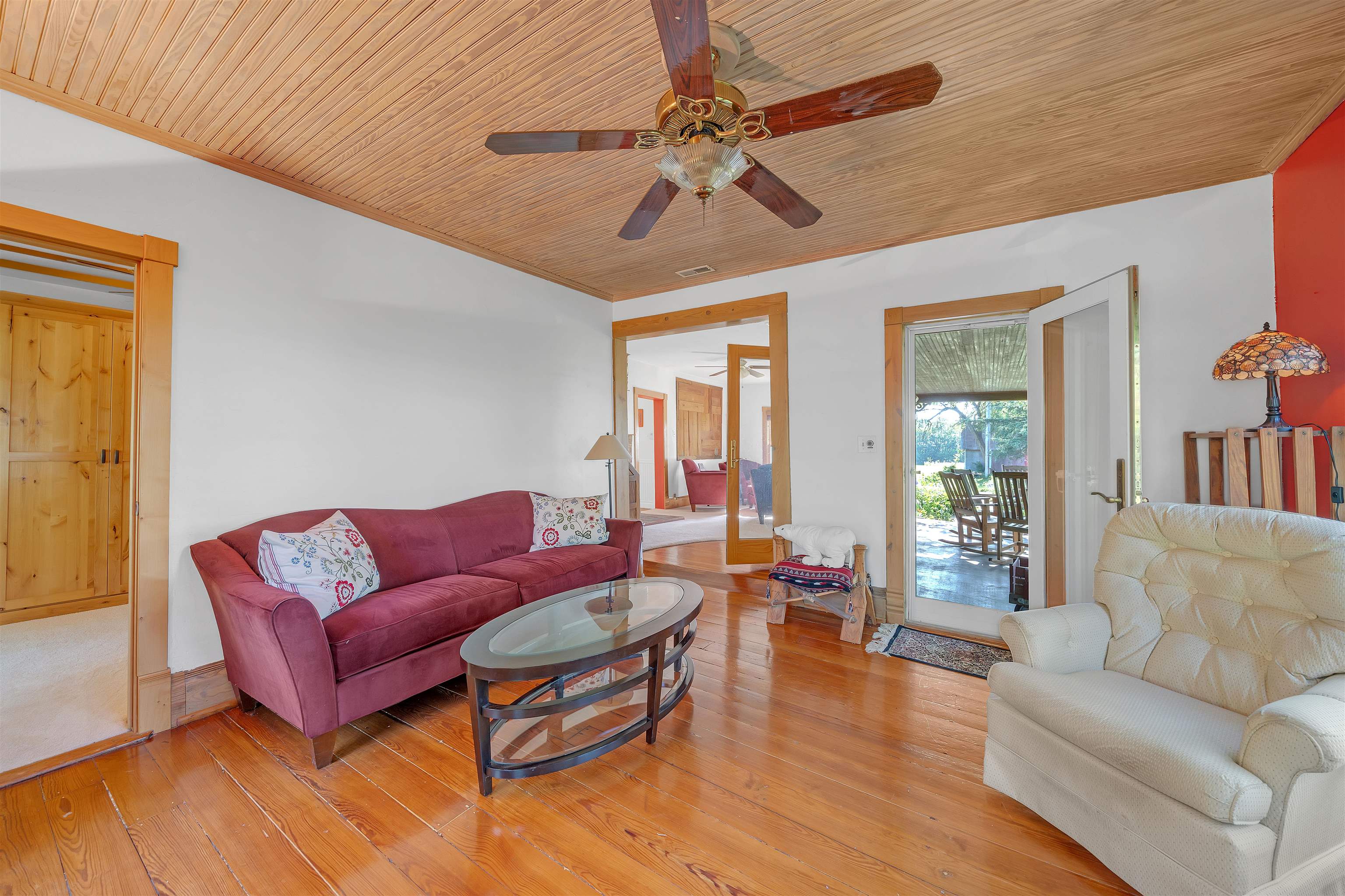 1924 40th Property Photo 9