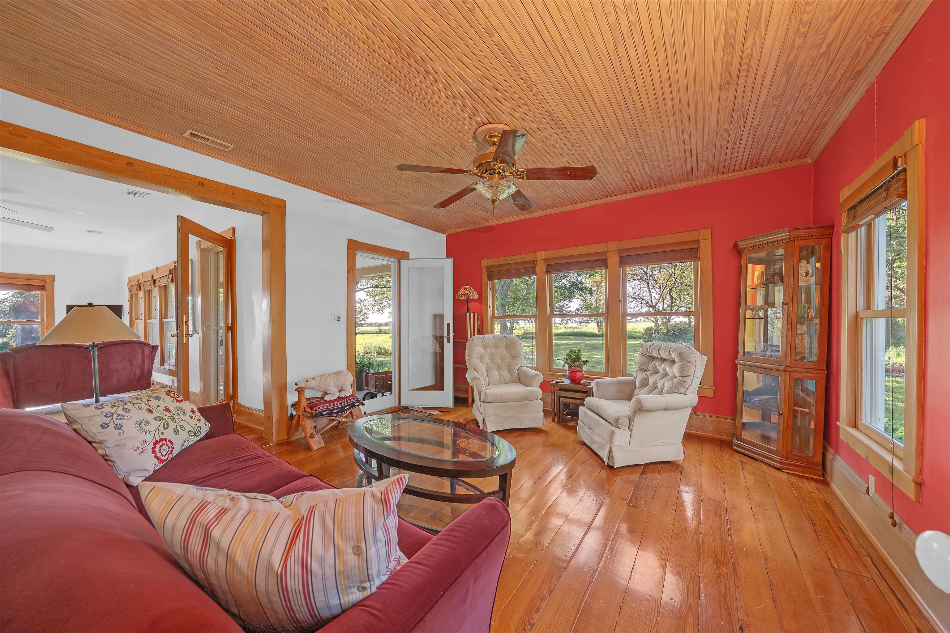 1924 40th Property Photo 10