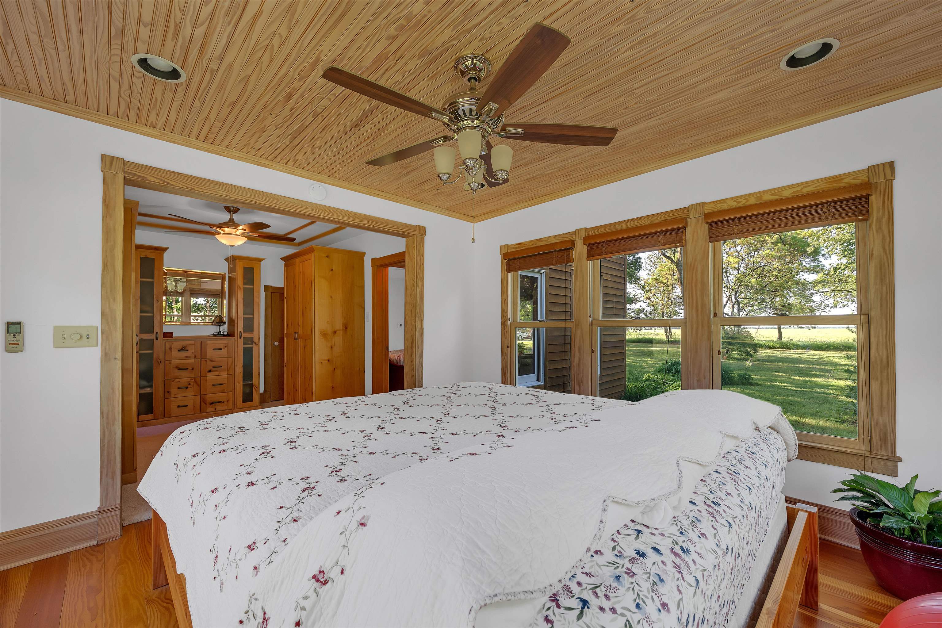 1924 40th Property Photo 13