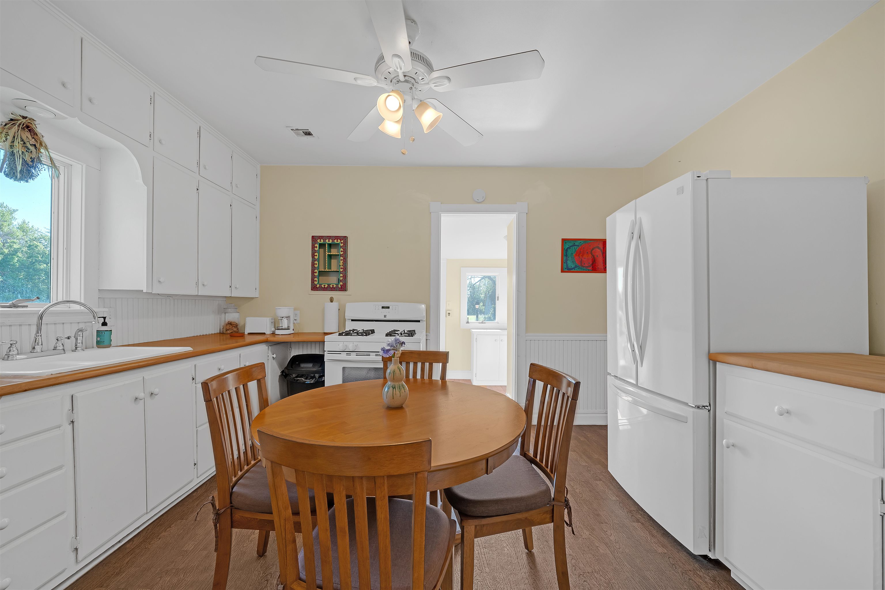 1924 40th Property Photo 16