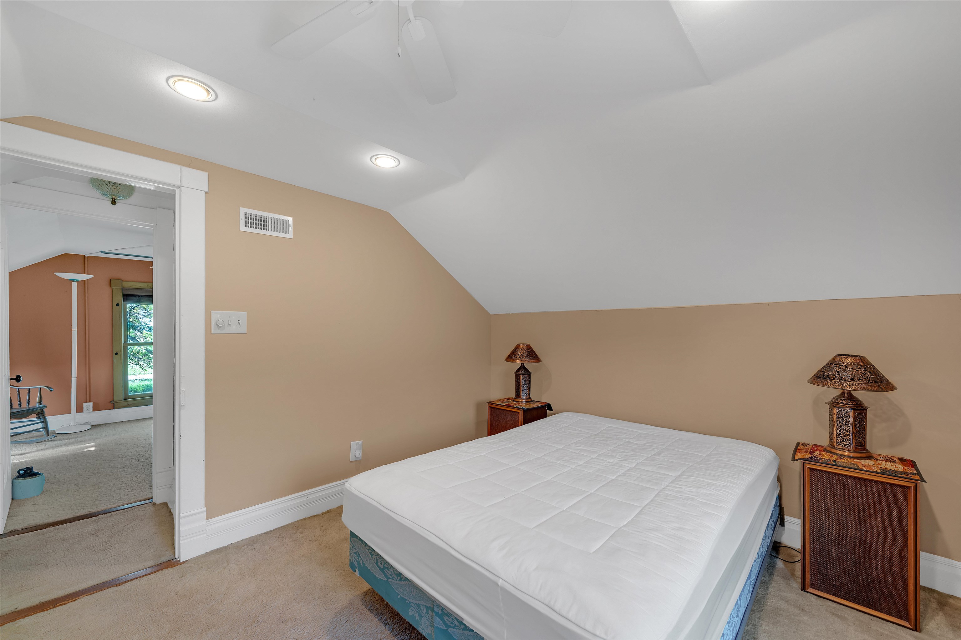 1924 40th Property Photo 23