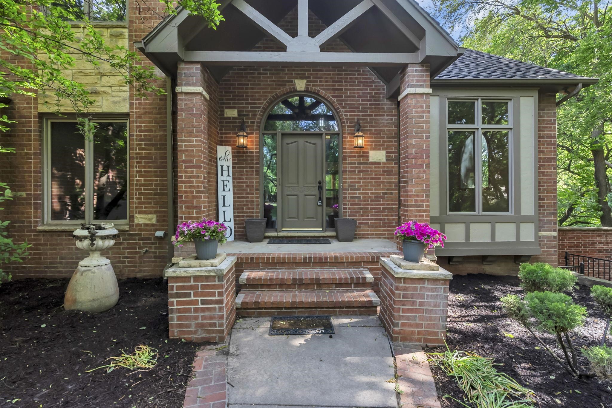 11110 W Central Ave Property Photo 1