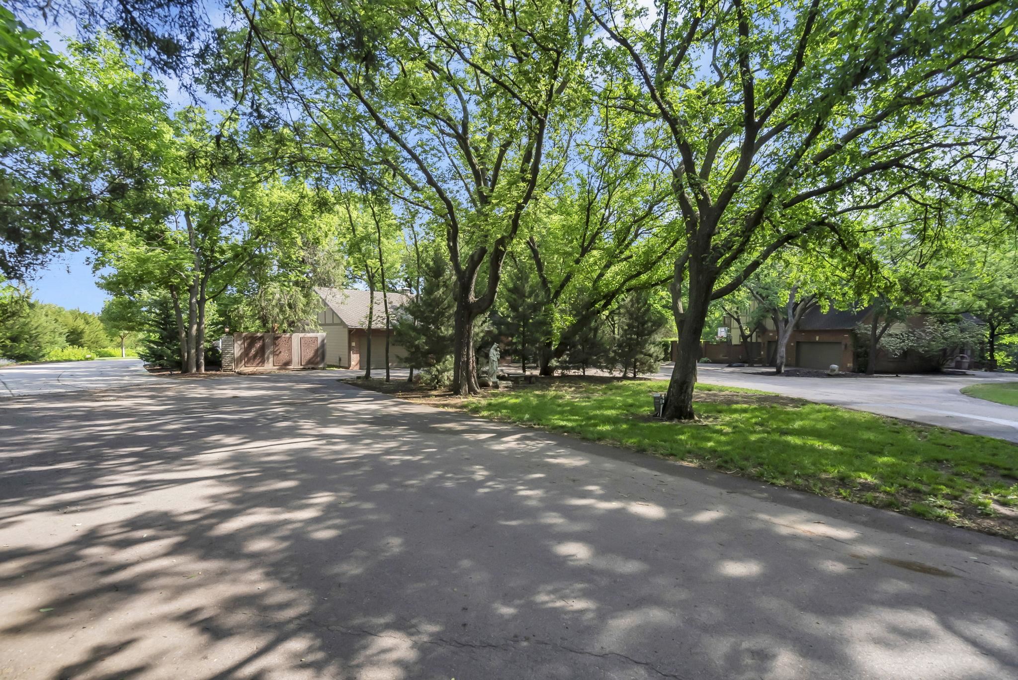 11110 W Central Ave Property Photo 27