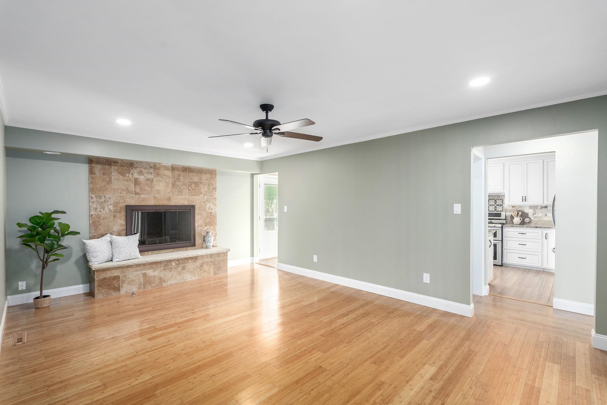 8209 E Brentmoor St Property Photo 14