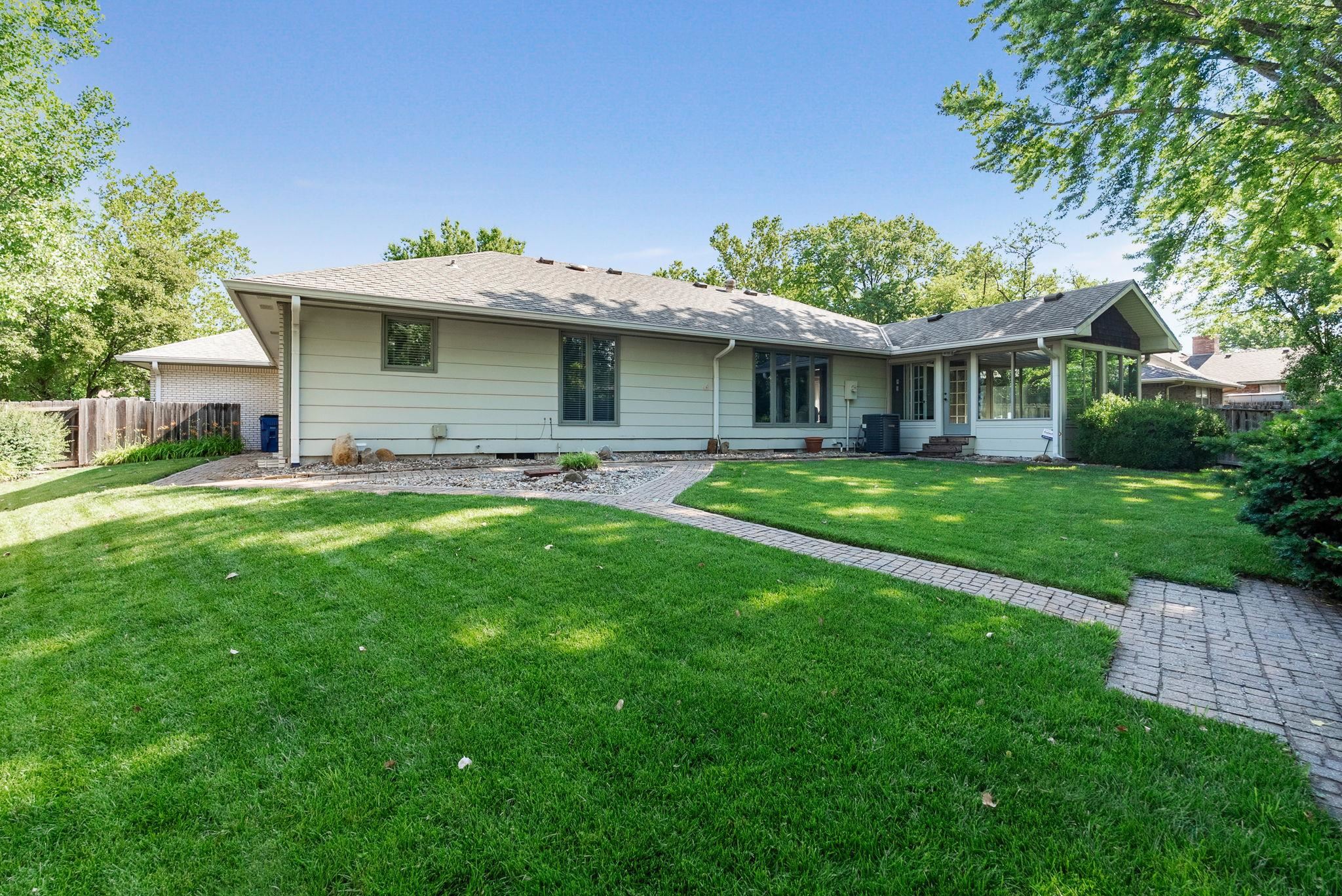 8209 E Brentmoor St Property Photo 27