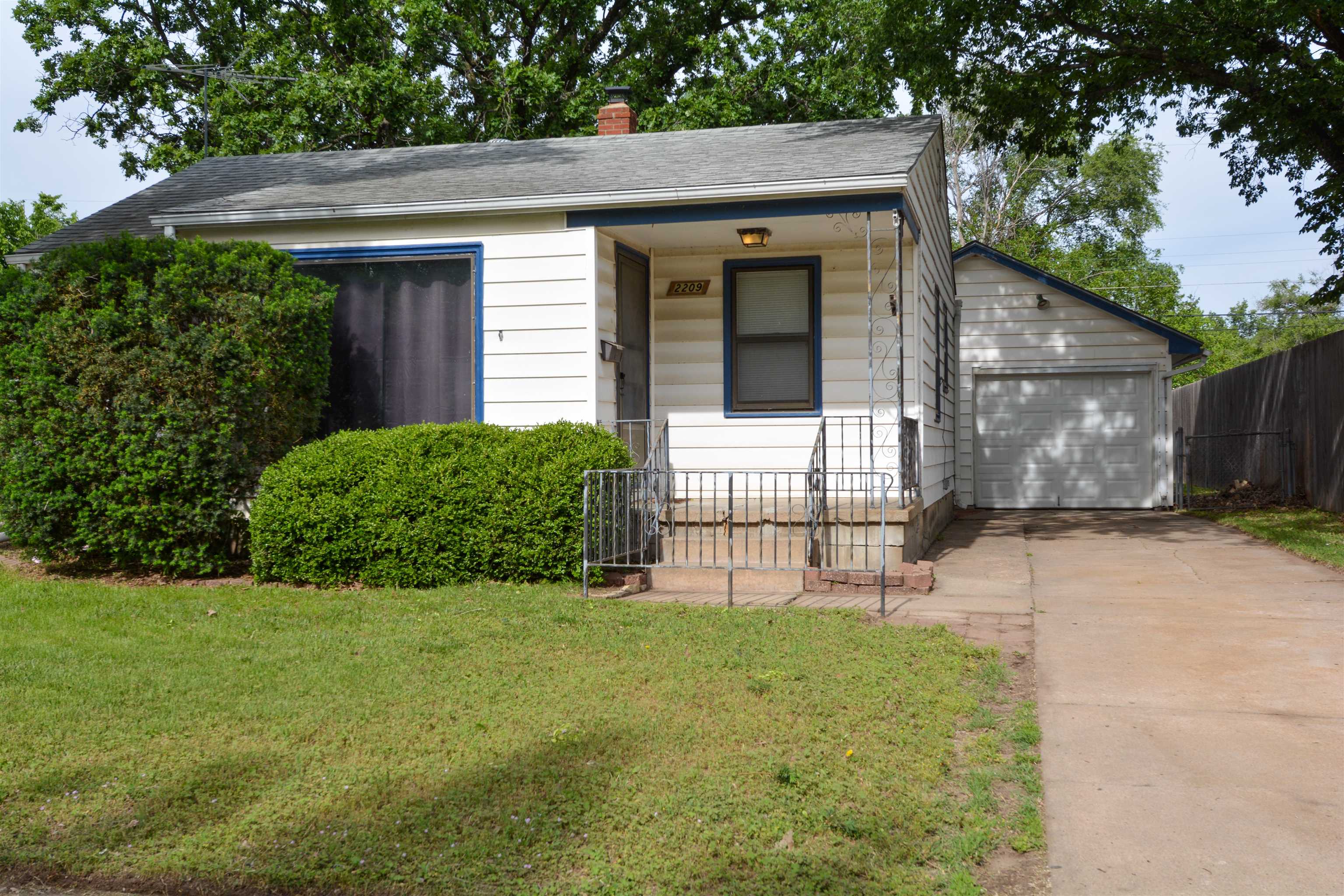 2209 S Ellis Ave. Property Photo 24