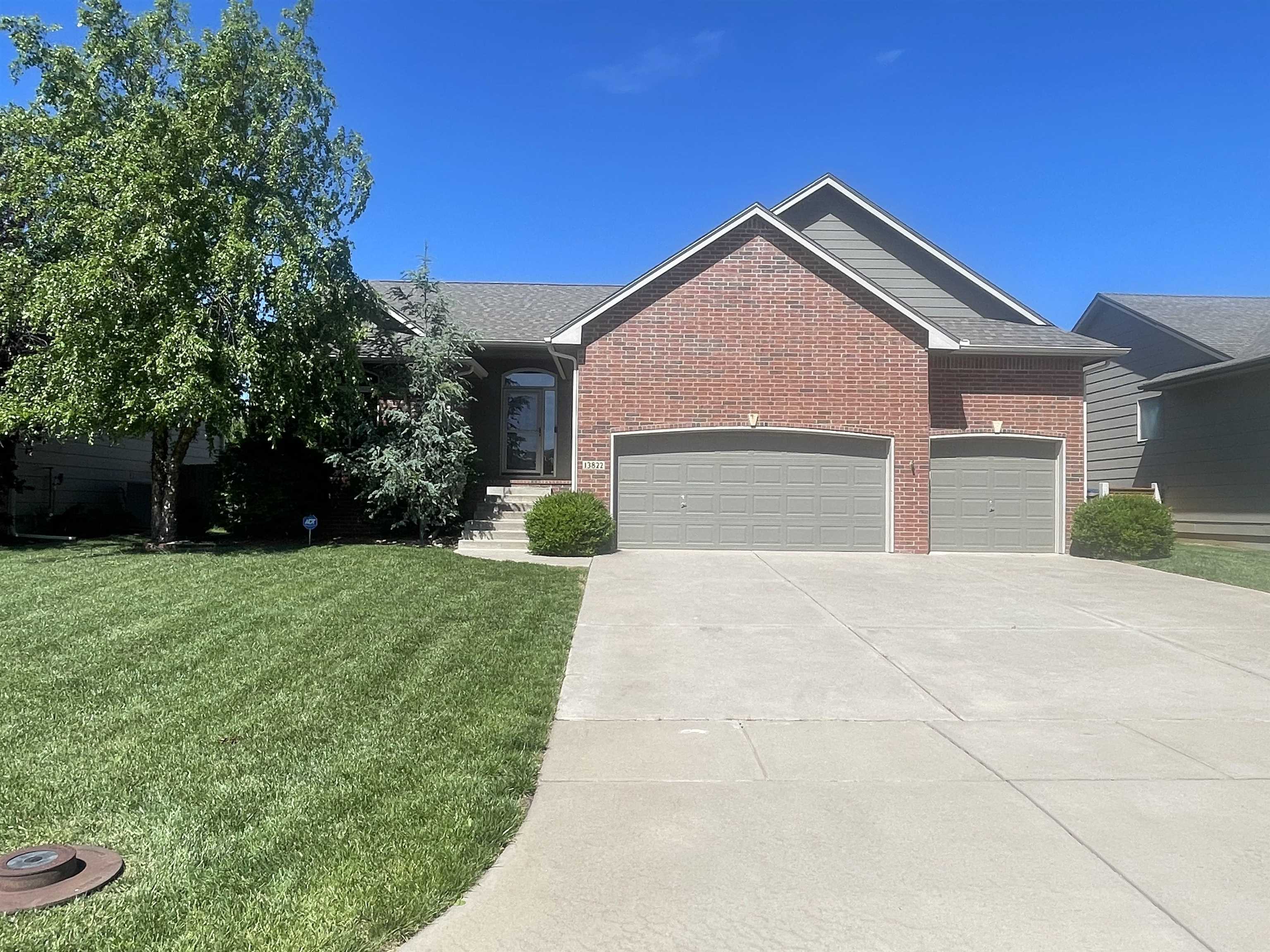 13822 W Texas Ct Property Photo 1