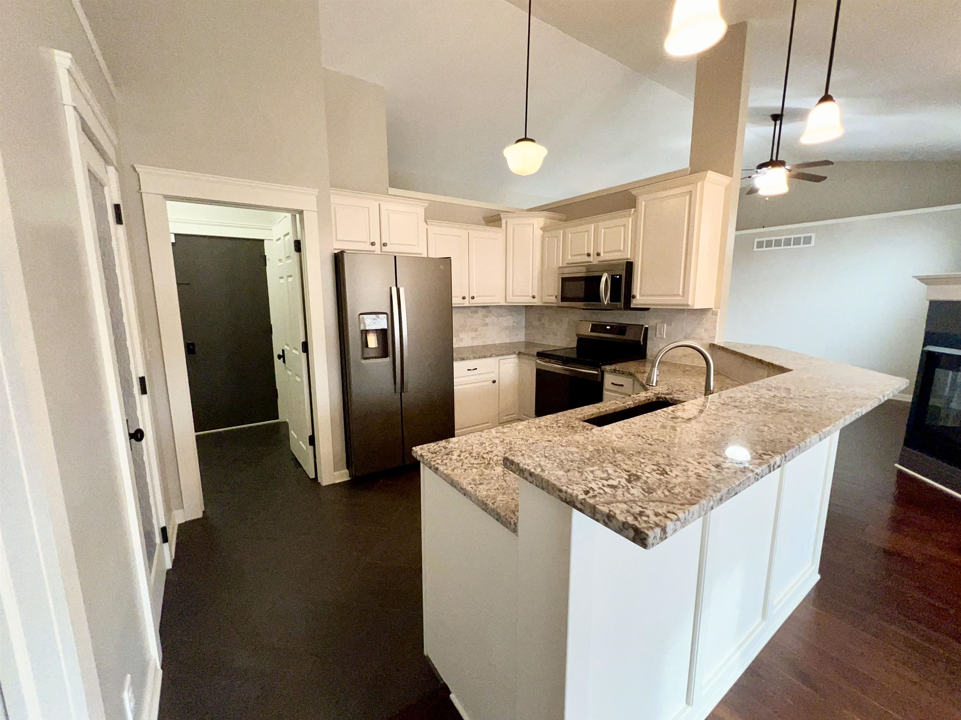 13822 W Texas Ct Property Photo 4
