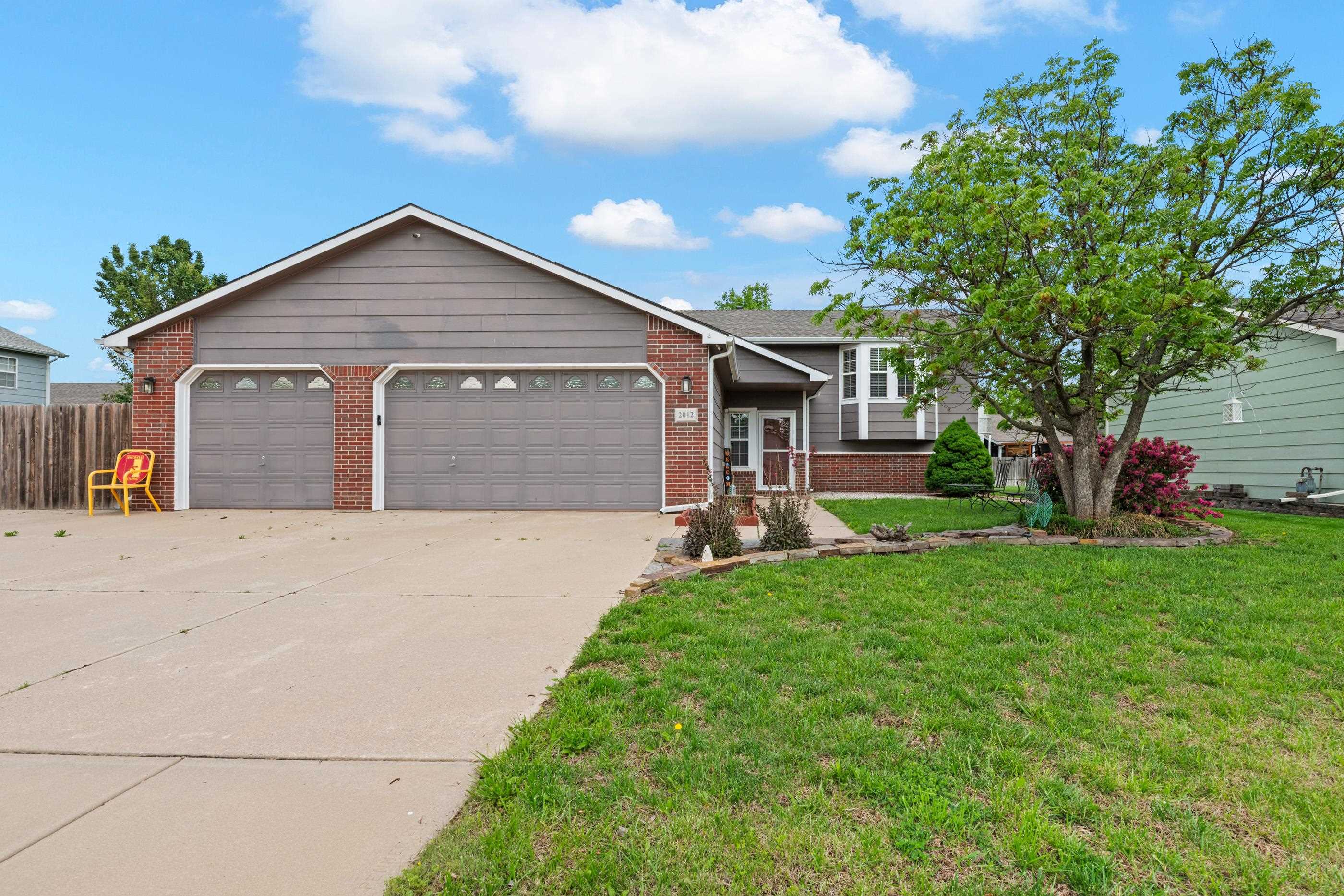 2012 S Crestline St Property Photo