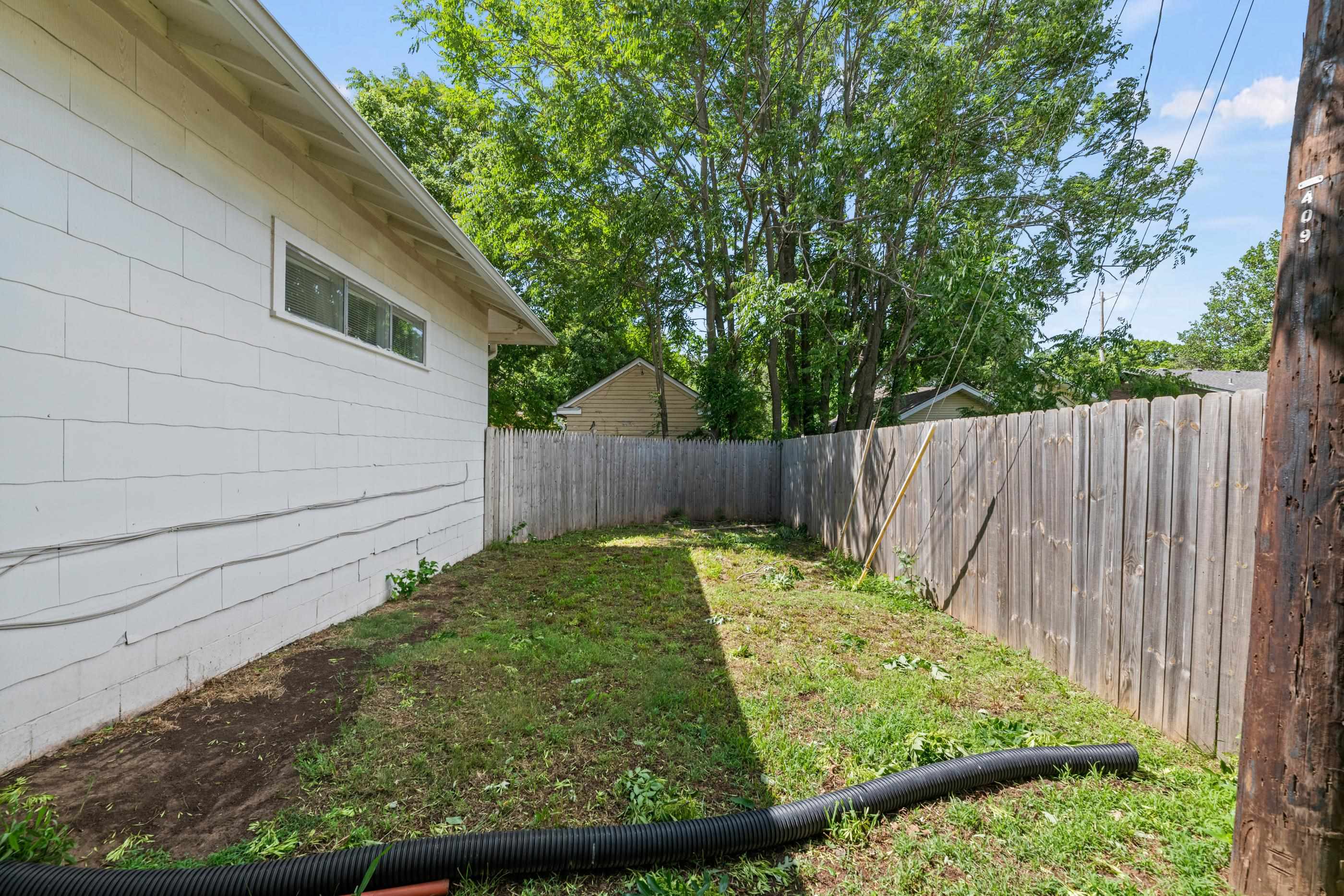 409 N Houser Dr Property Photo 7