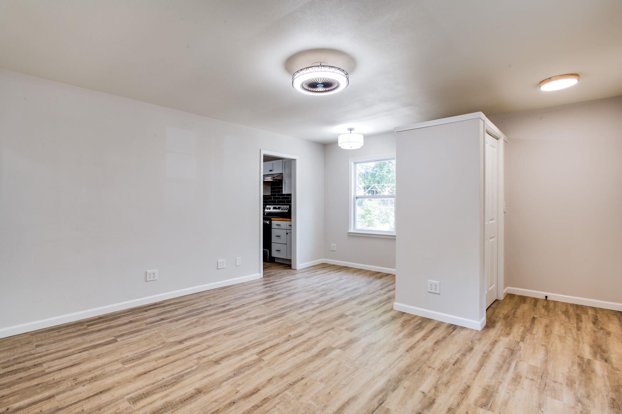 1827 S Battin St Property Photo 5