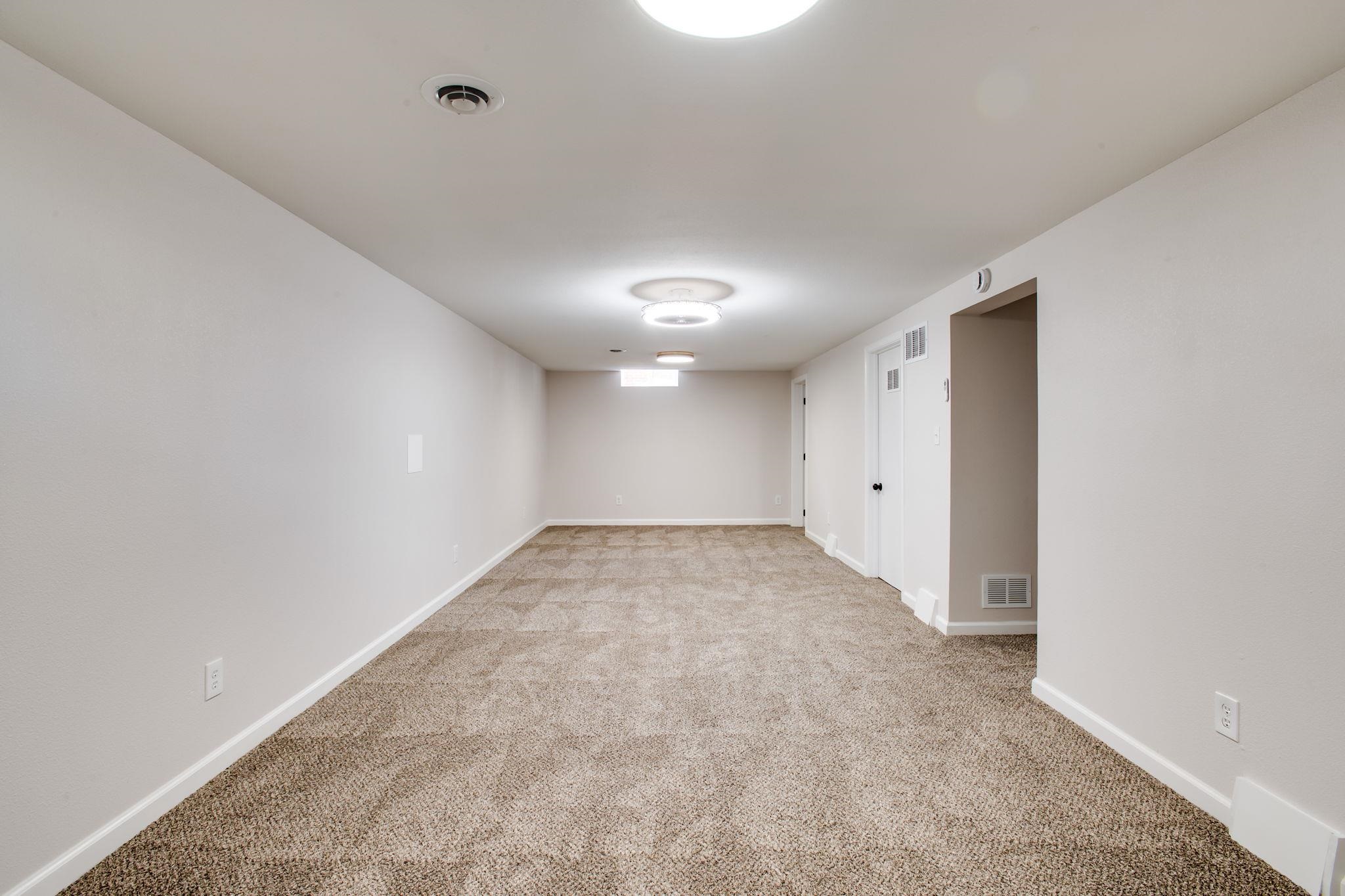 1827 S Battin St Property Photo 17