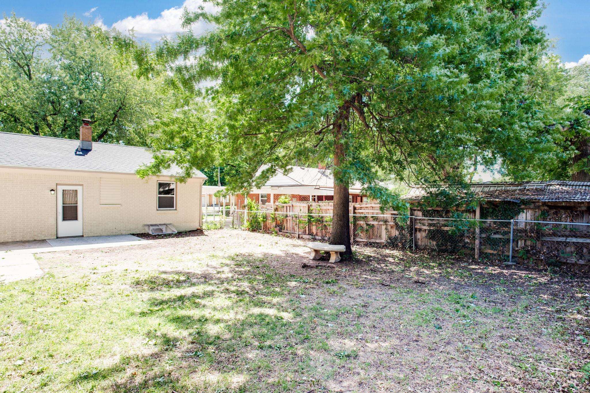 1827 S Battin St Property Photo 25