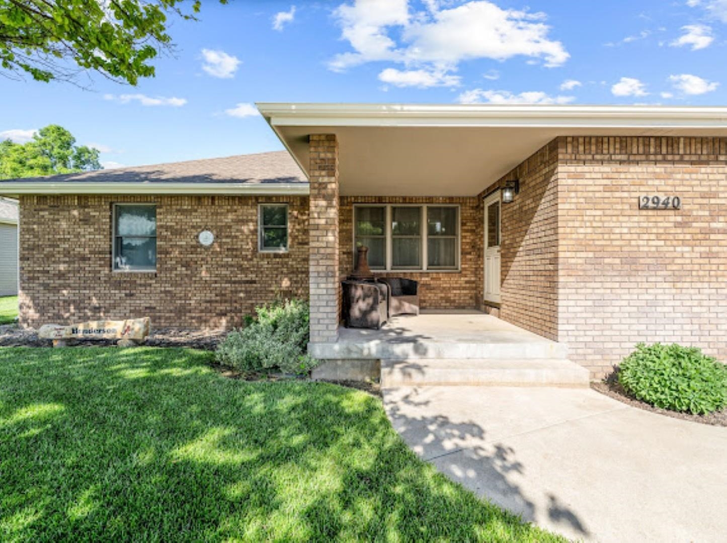 2940 Ray Ave. Property Photo 4