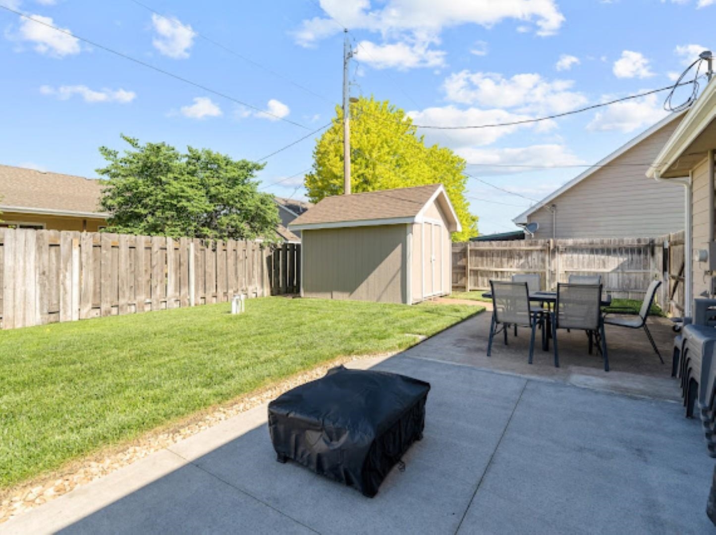 2940 Ray Ave. Property Photo 25