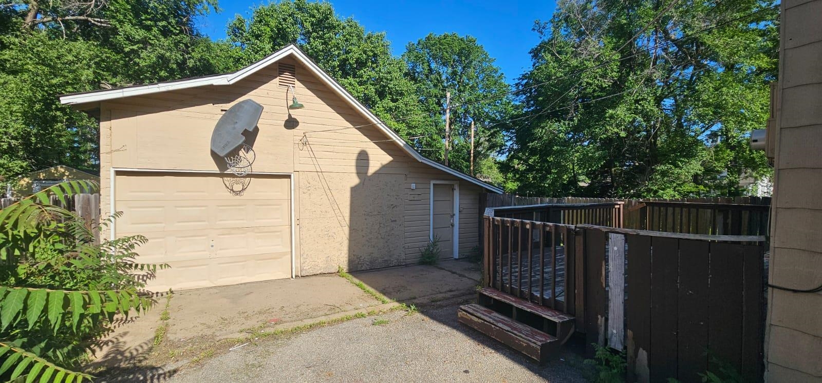 406 N Star St. Property Photo 21