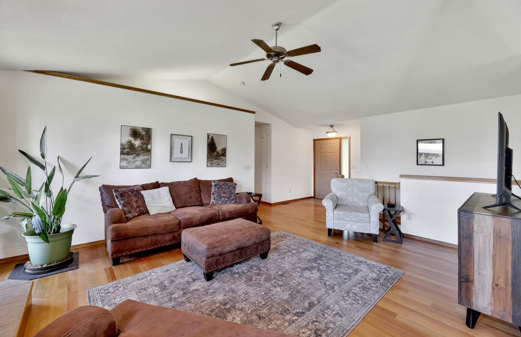809 W Putter Ct Property Photo 5