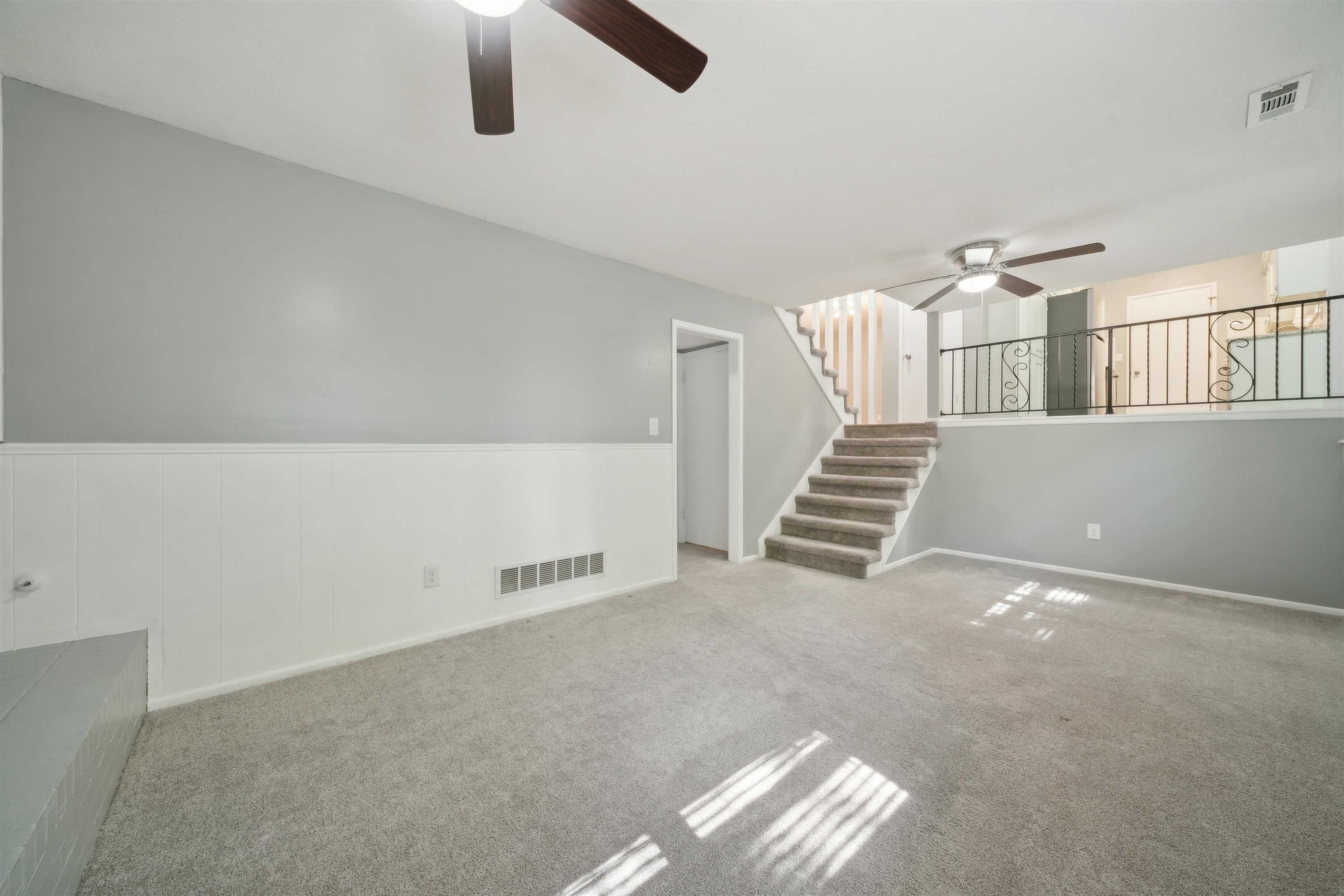 212 S Lauber Ln Property Photo 19