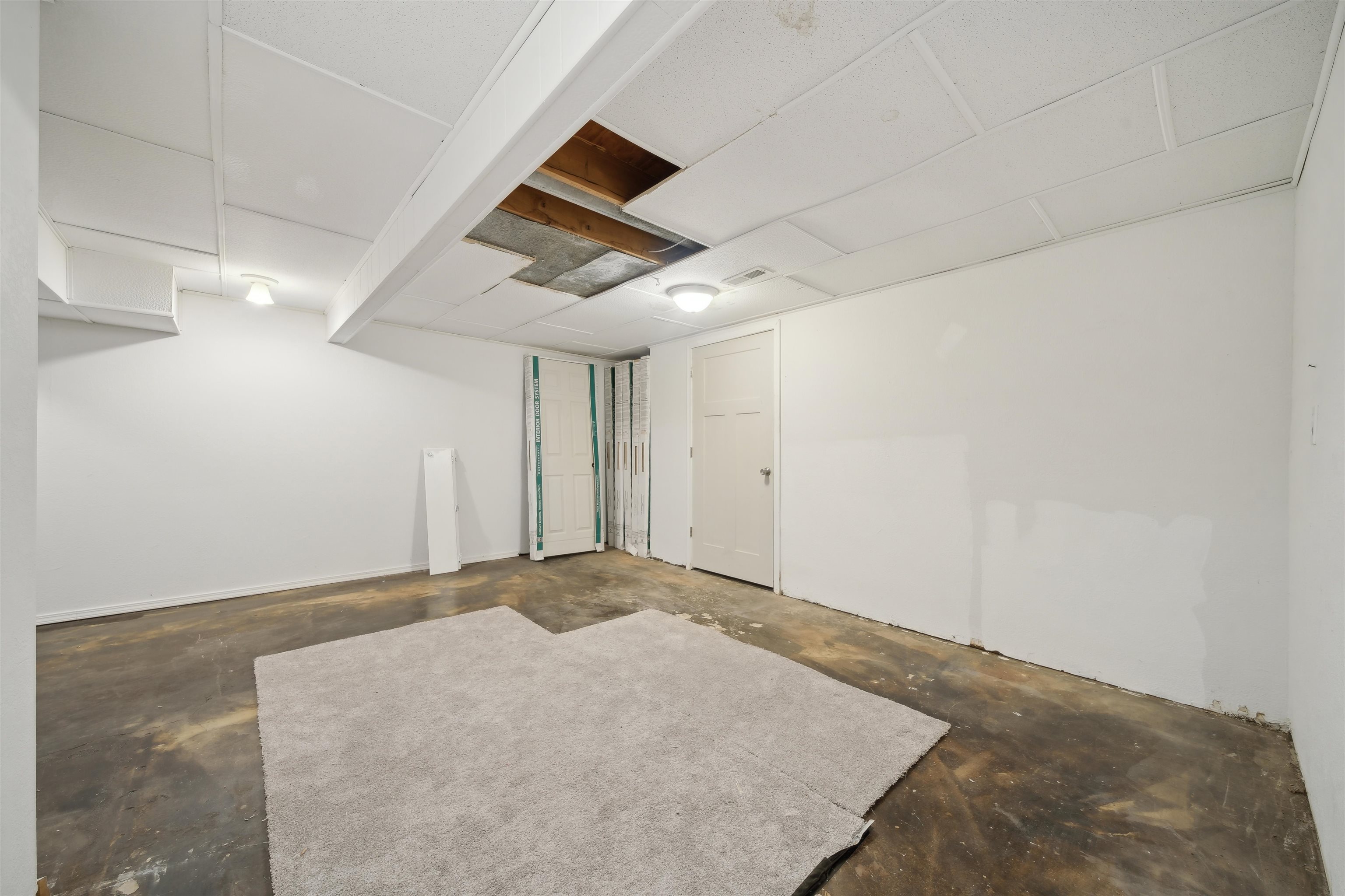 212 S Lauber Ln Property Photo 25