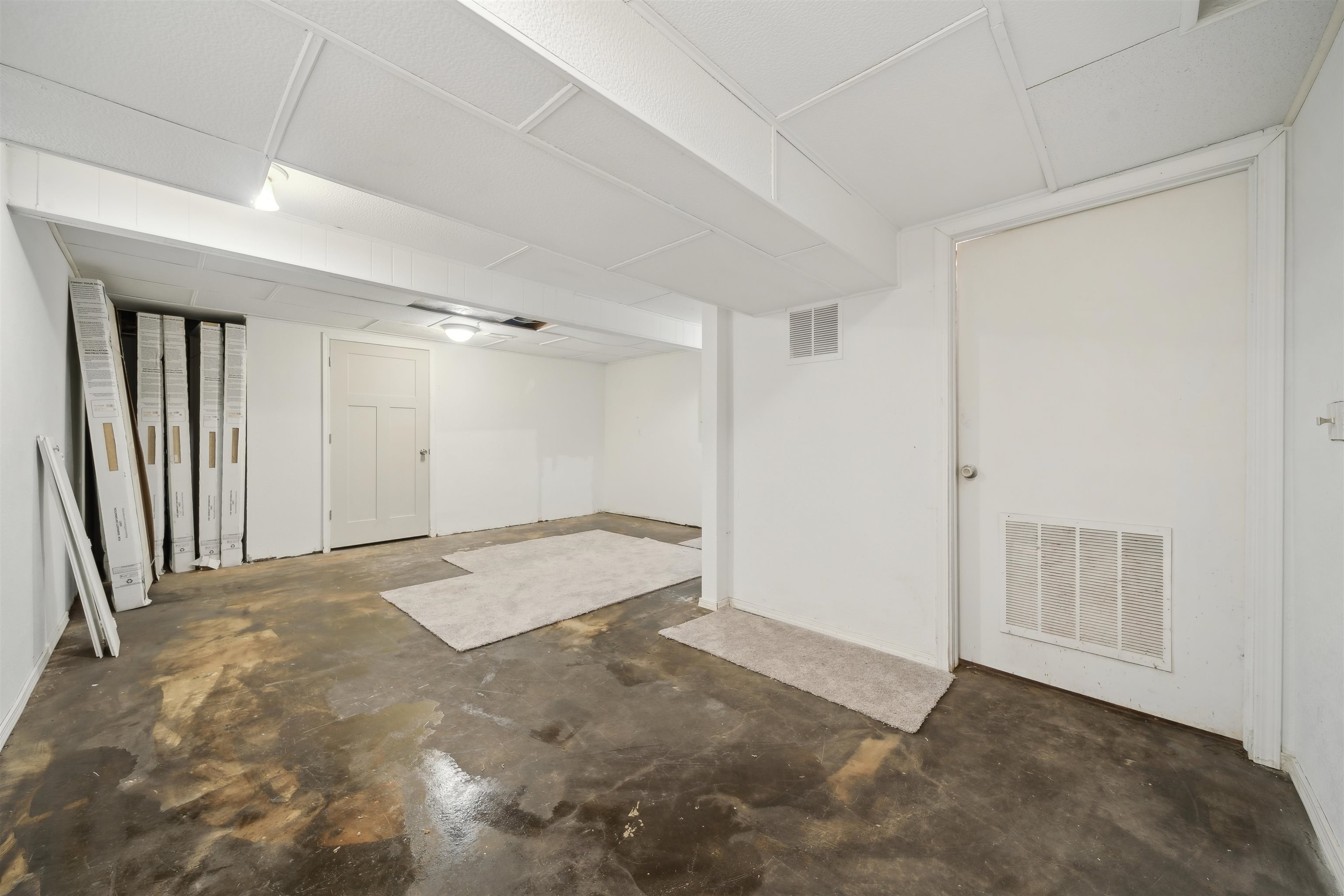 212 S Lauber Ln Property Photo 26