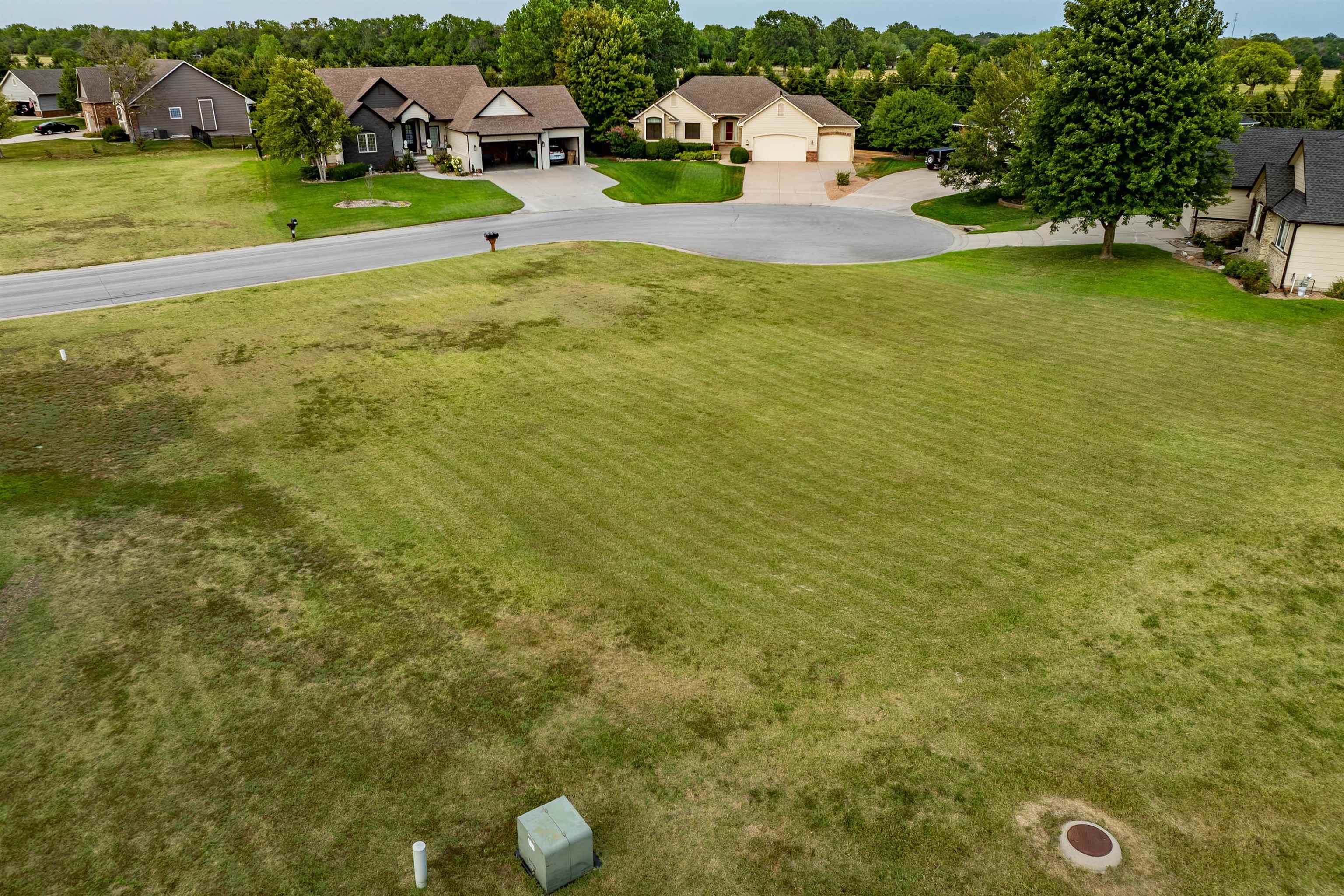 607 E Aspen Creek Ct Property Photo 6