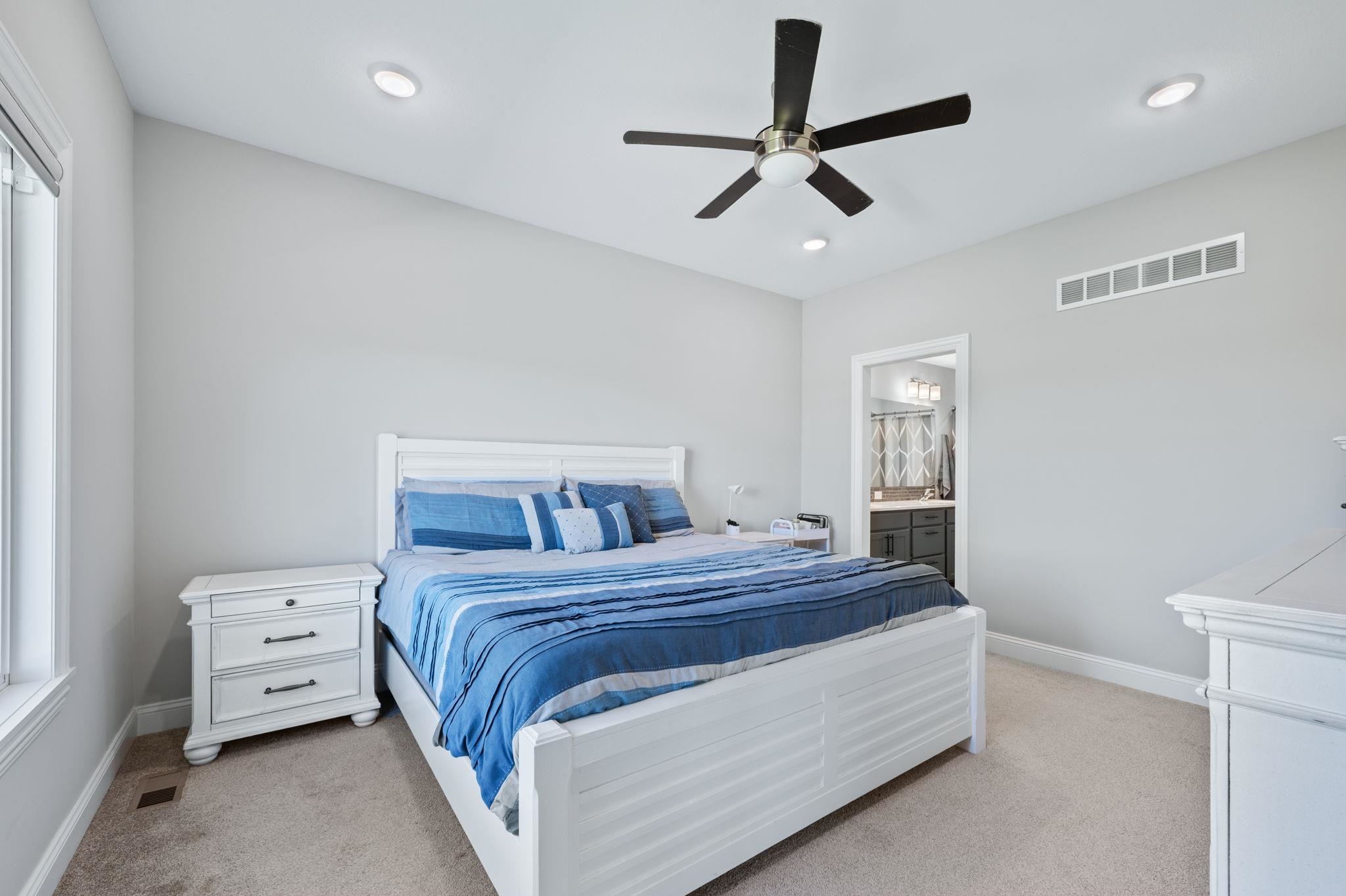 768 E Sunset Cir Property Photo 12