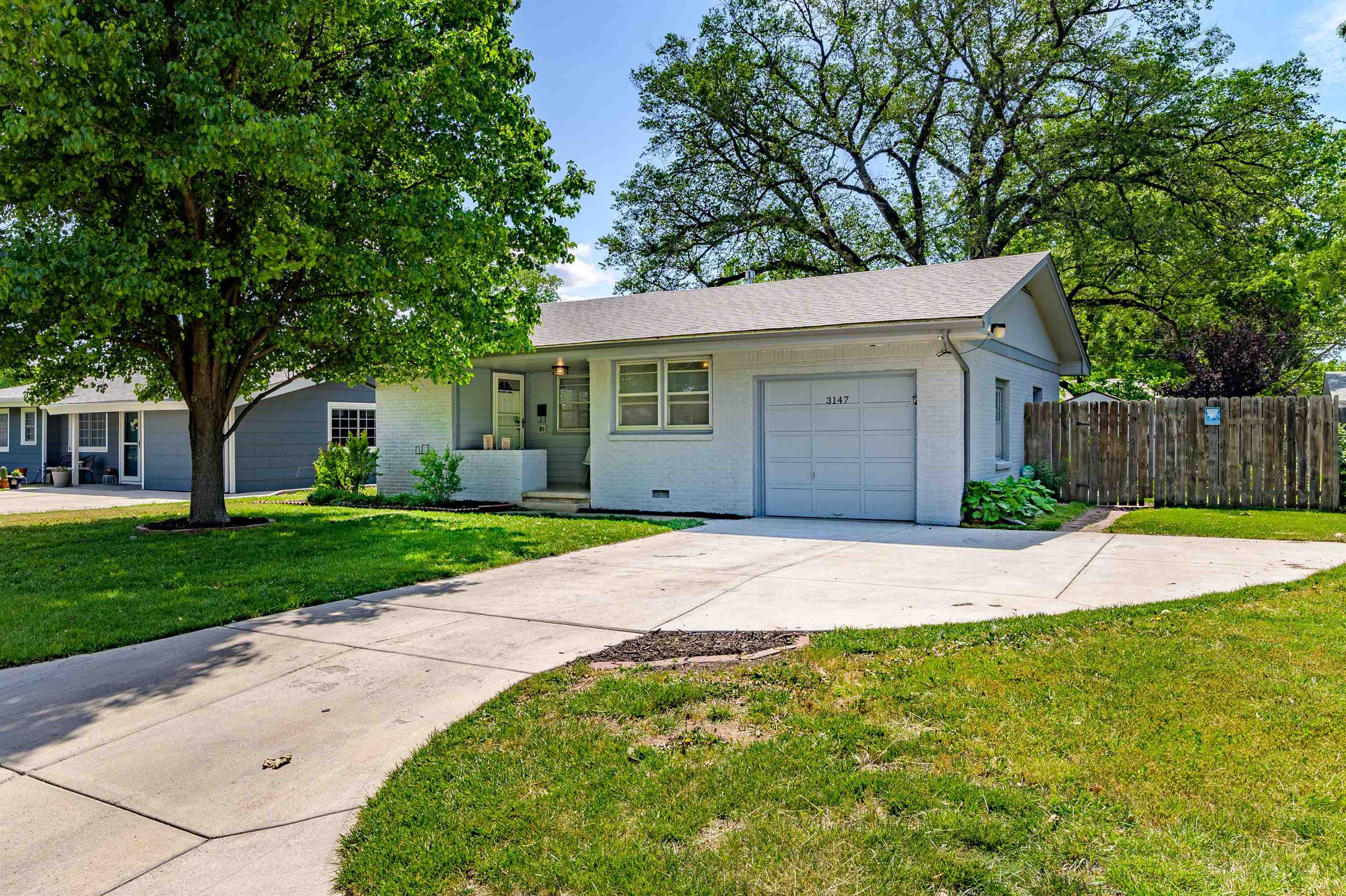 3147 S Martinson Ave Property Photo