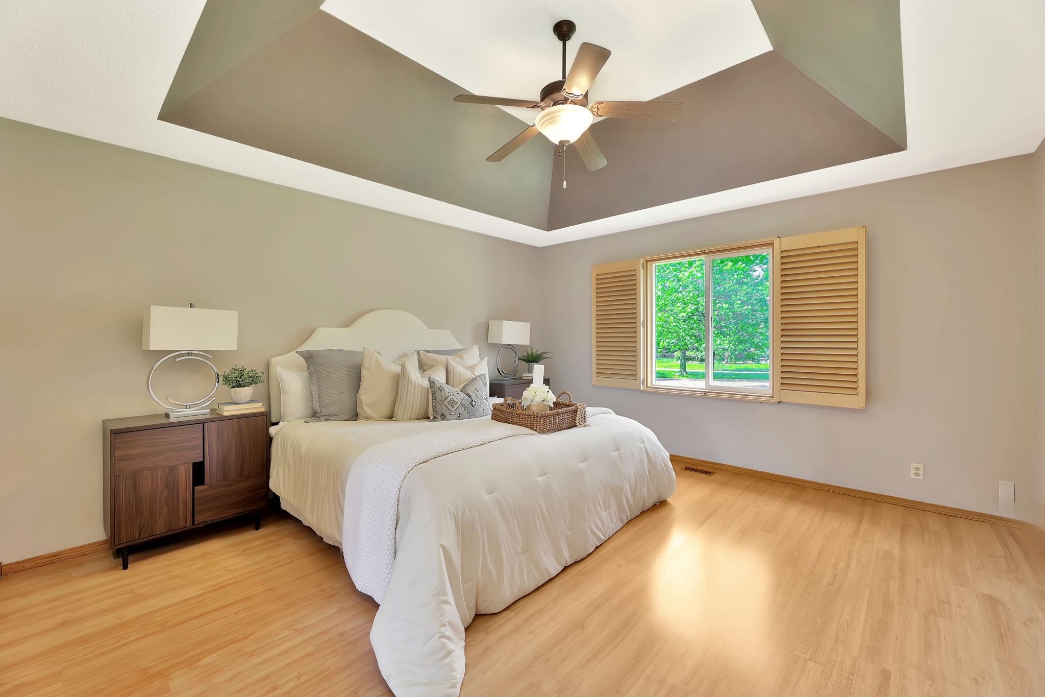 2501 N Fox Run Property Photo 10