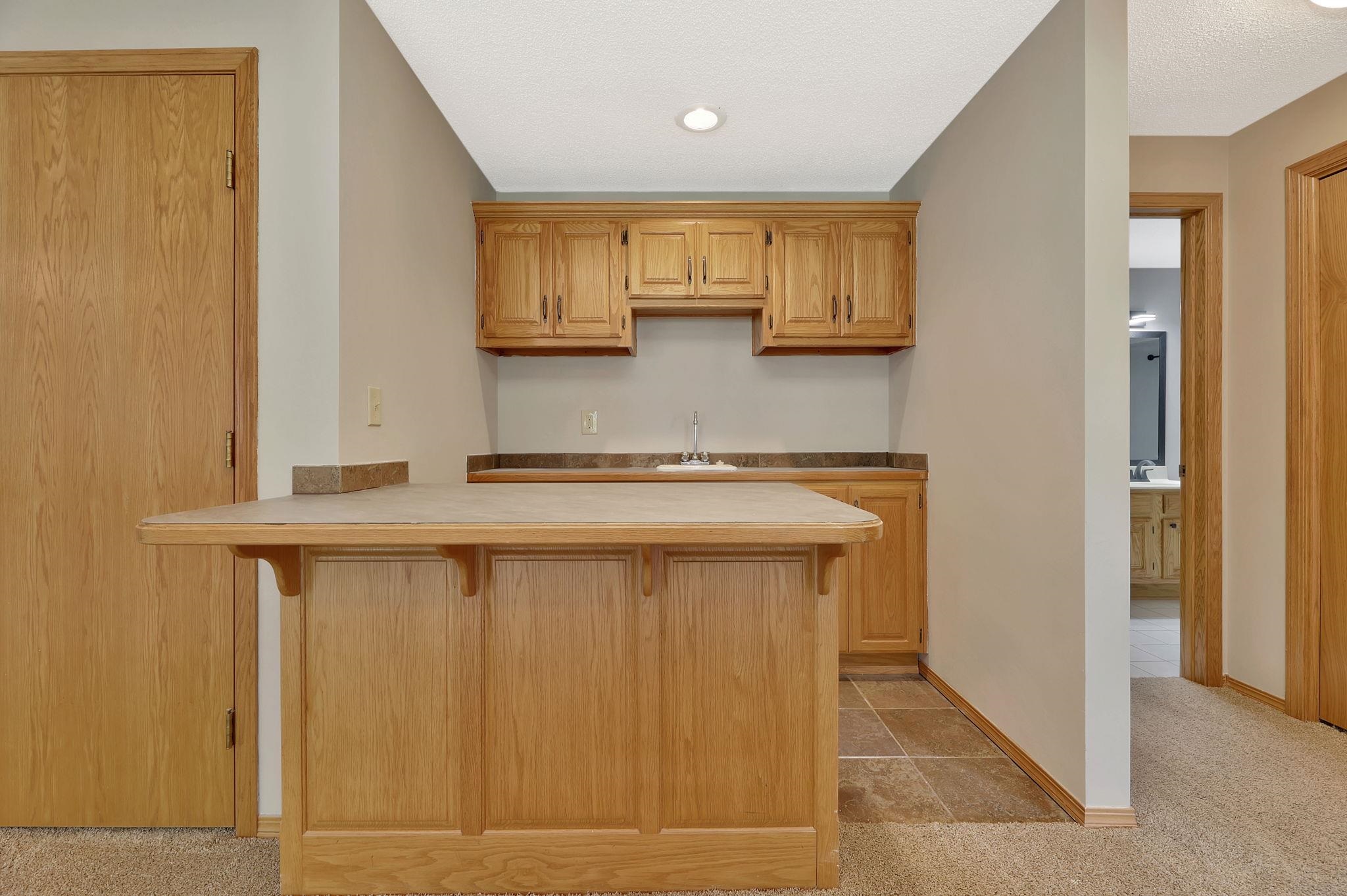 2501 N Fox Run Property Photo 29