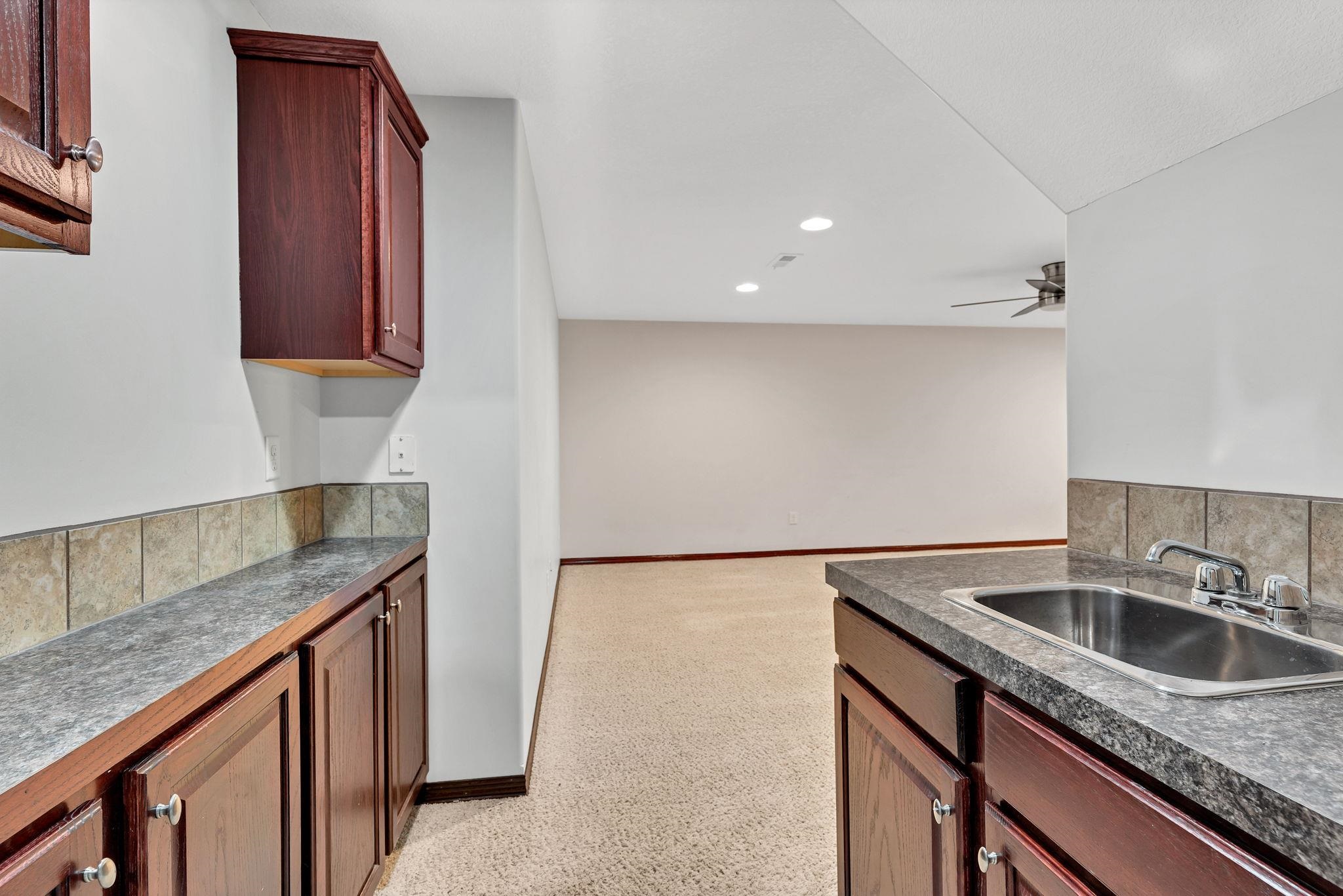 13924 E Hawthorne St Property Photo 24