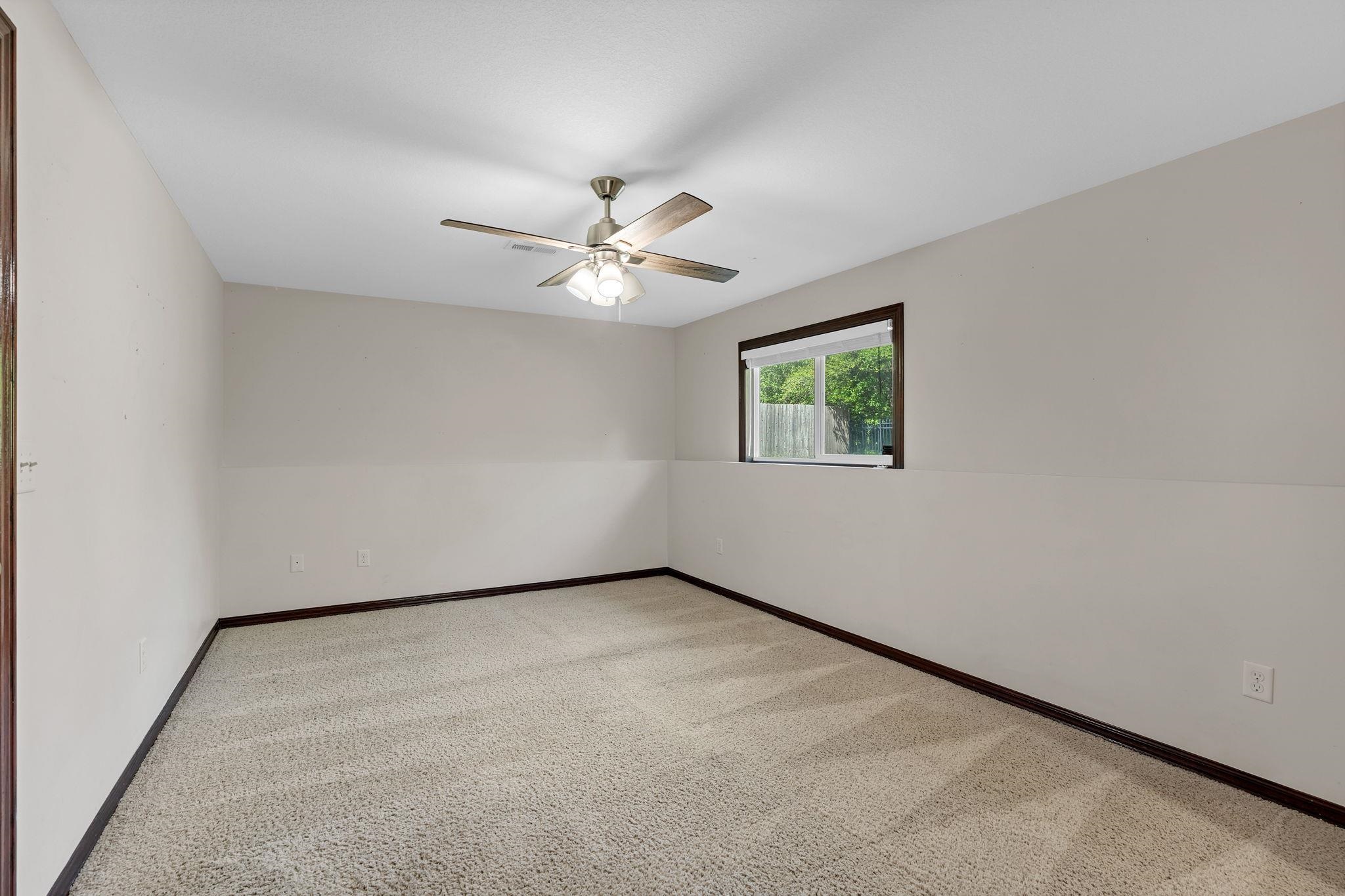 13924 E Hawthorne St Property Photo 26