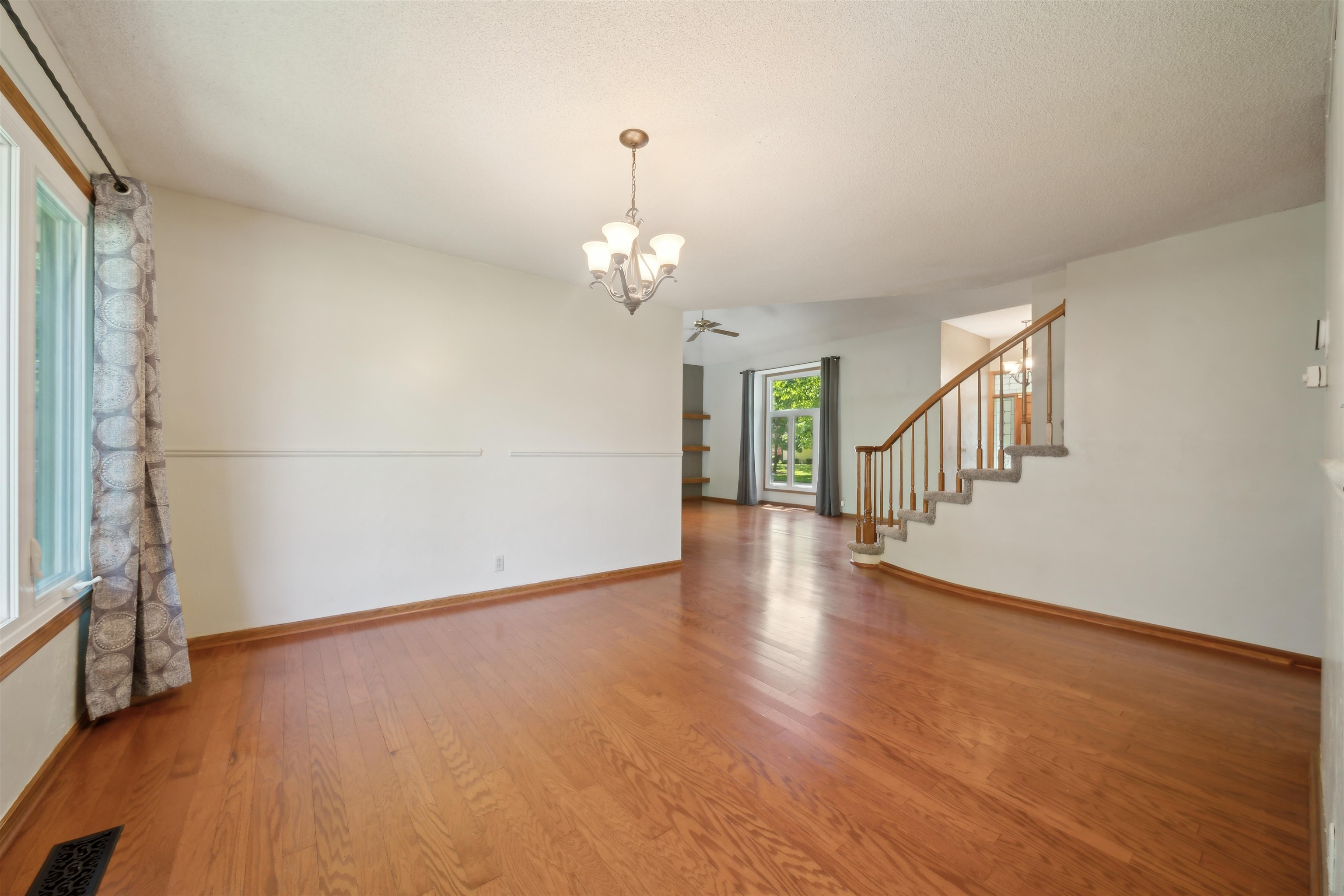 9416 W Wyncroft St Property Photo 6