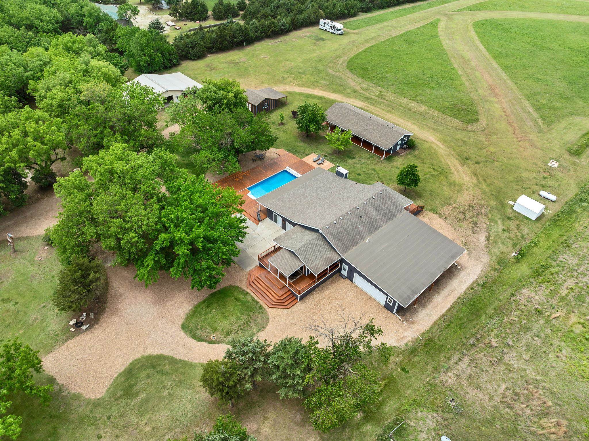 8139 Tawakoni Property Photo 1