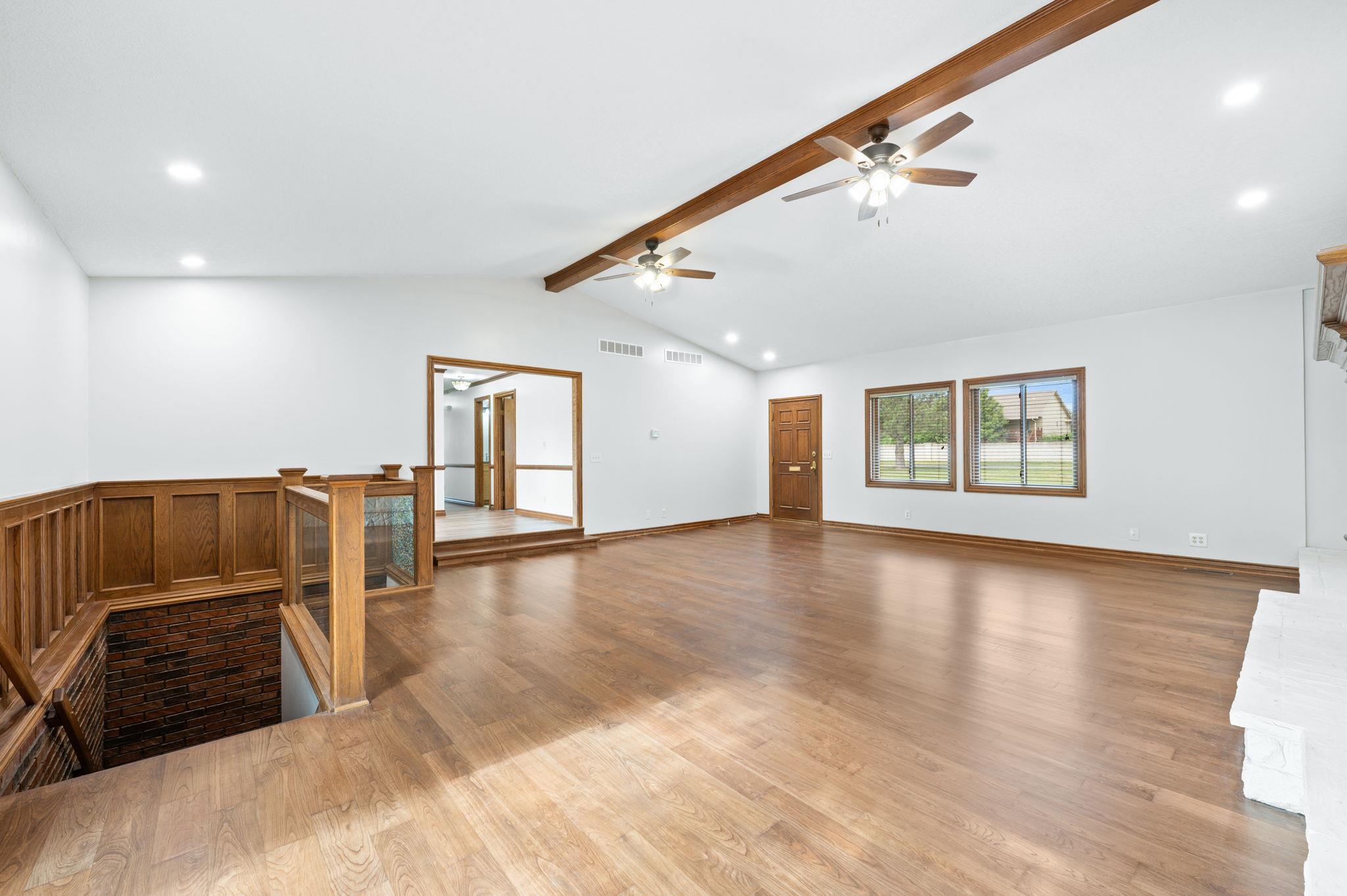 1818 S 123rd Property Photo 3