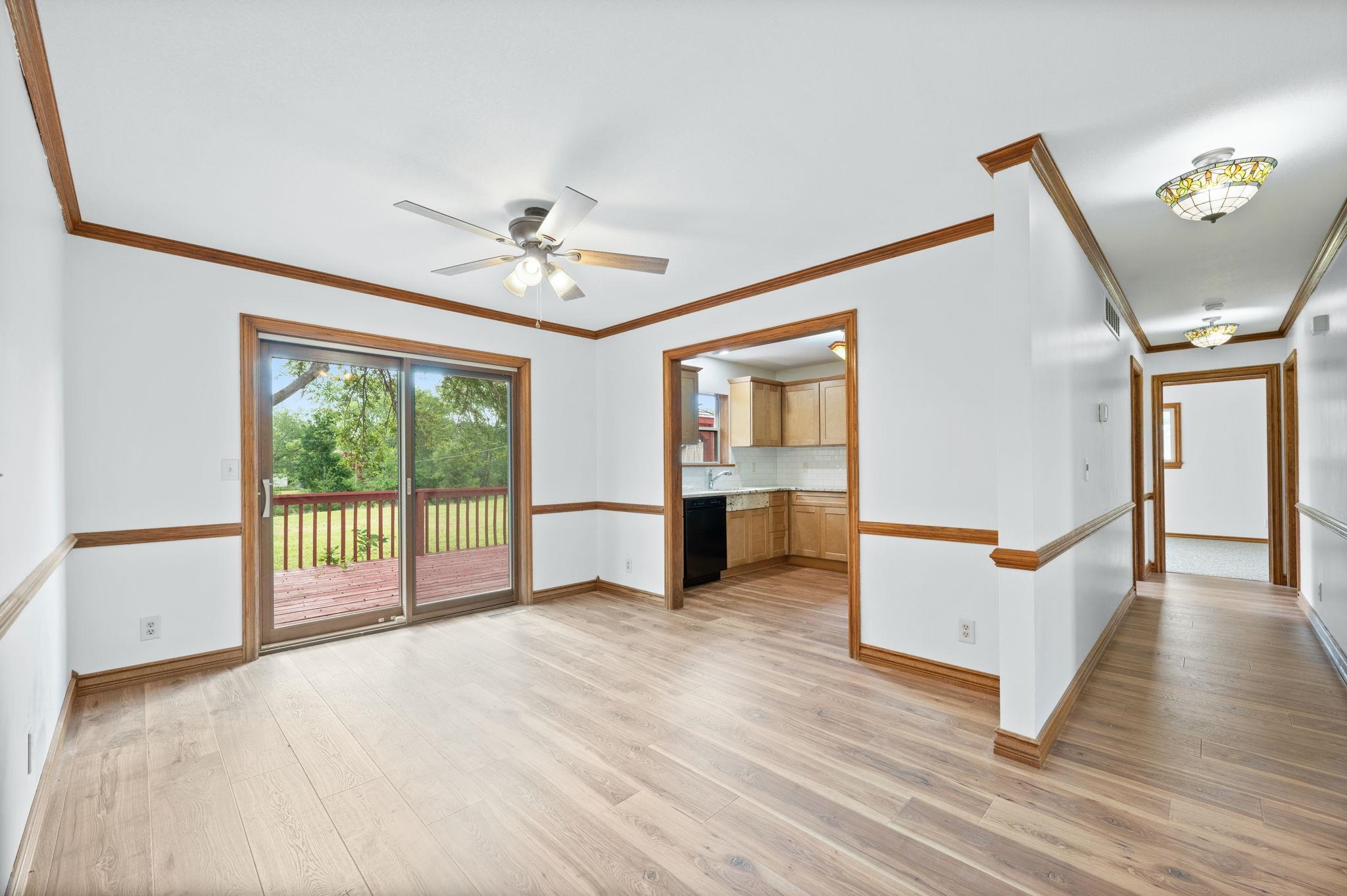 1818 S 123rd Property Photo 4