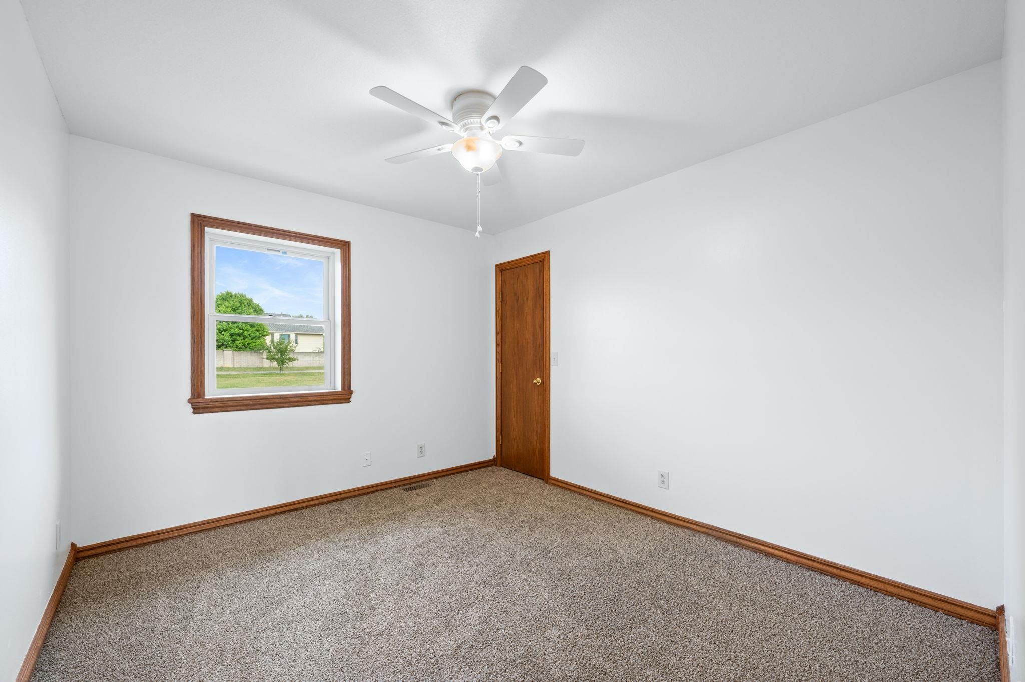 1818 S 123rd Property Photo 15