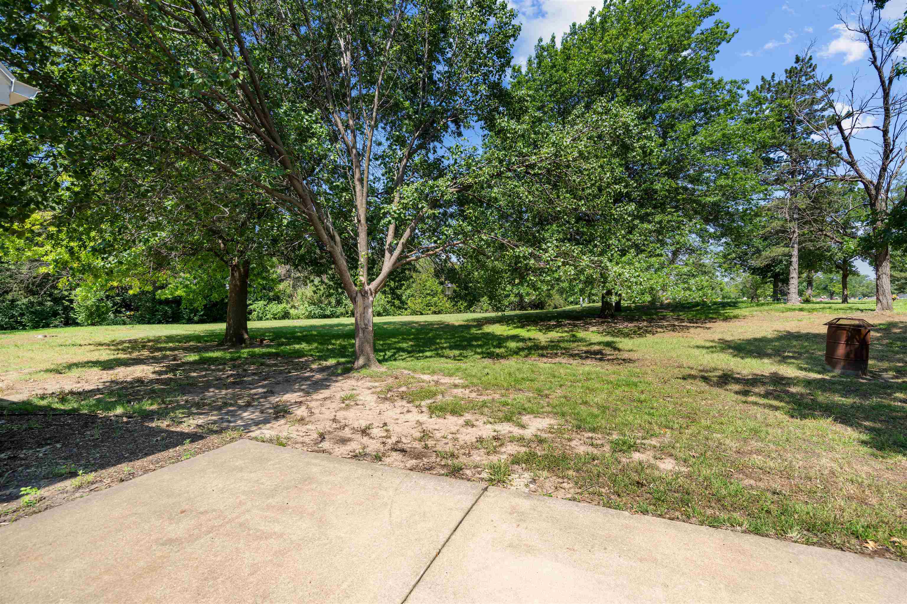 2033 Ridgeview Rd Property Photo 27