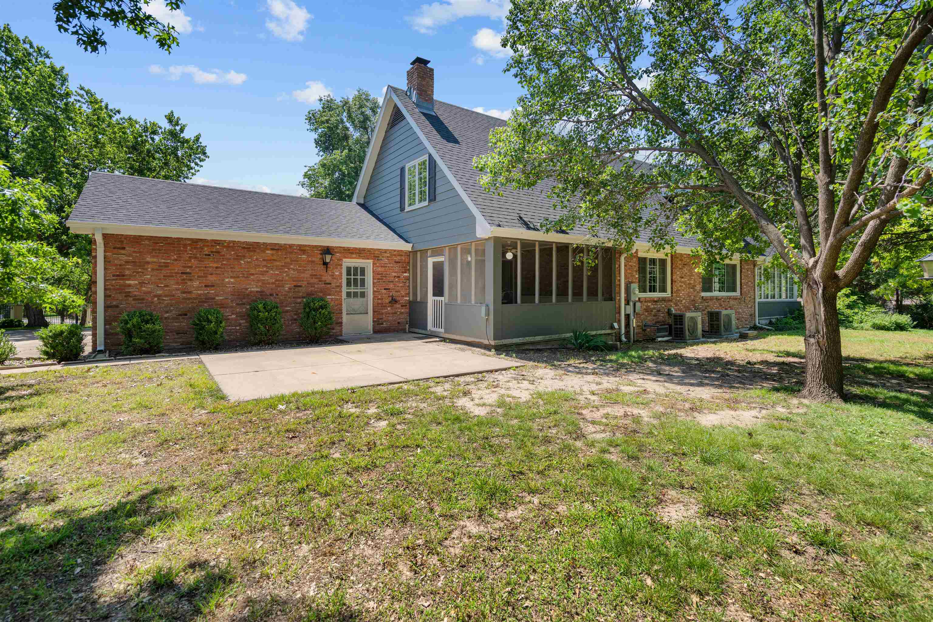 2033 Ridgeview Rd Property Photo 28