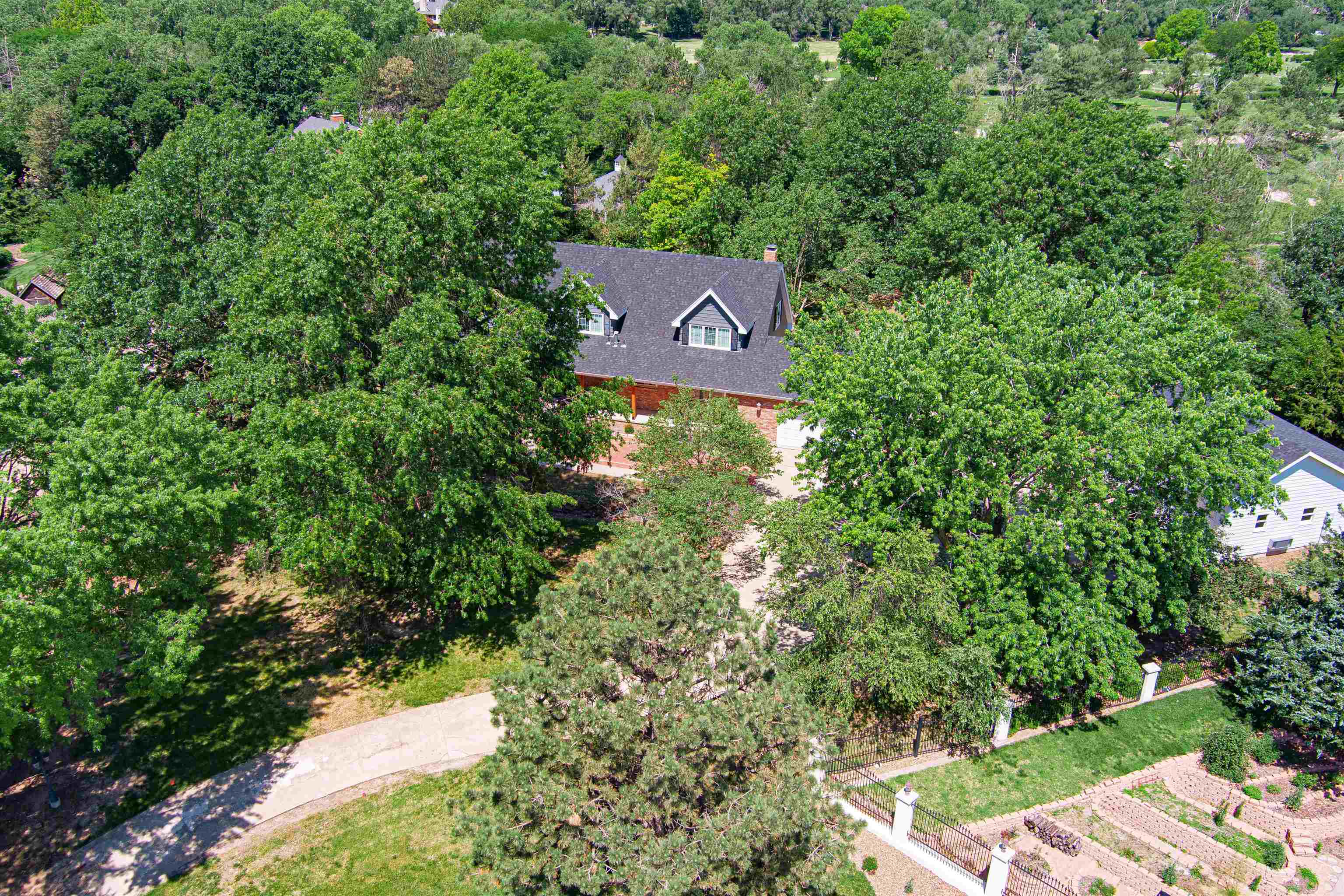 2033 Ridgeview Rd Property Photo 31
