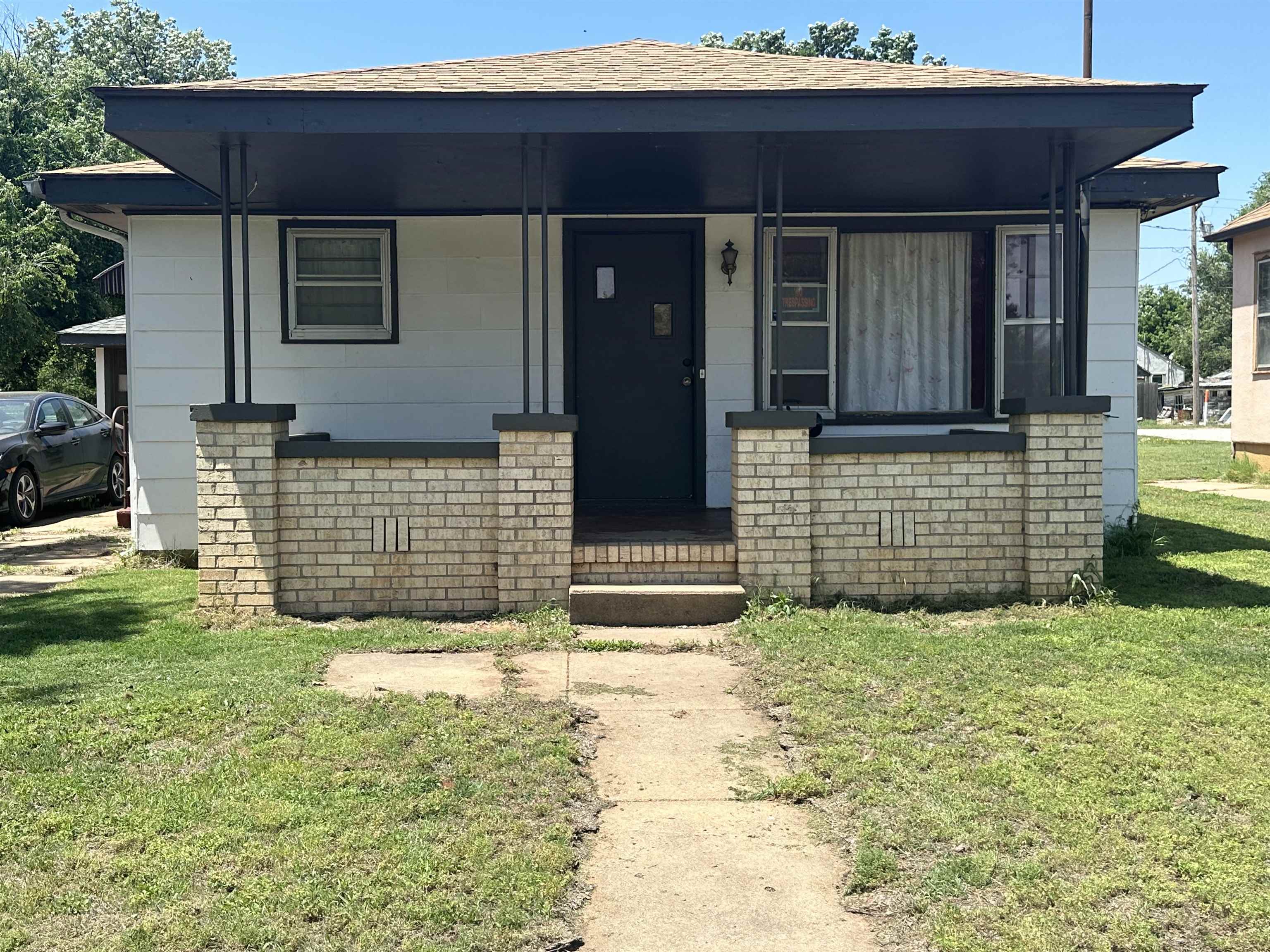 516 S Jennings Ave Property Photo 1