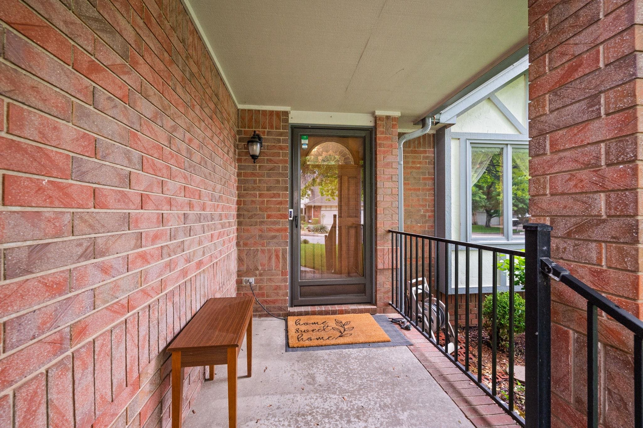 1134 N Denene St Property Photo 3