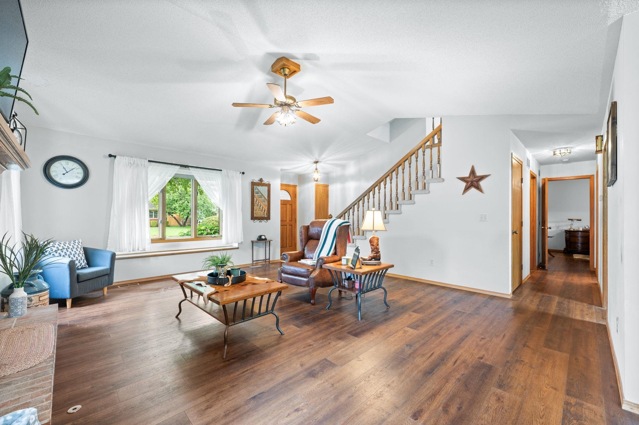 1134 N Denene St Property Photo 8