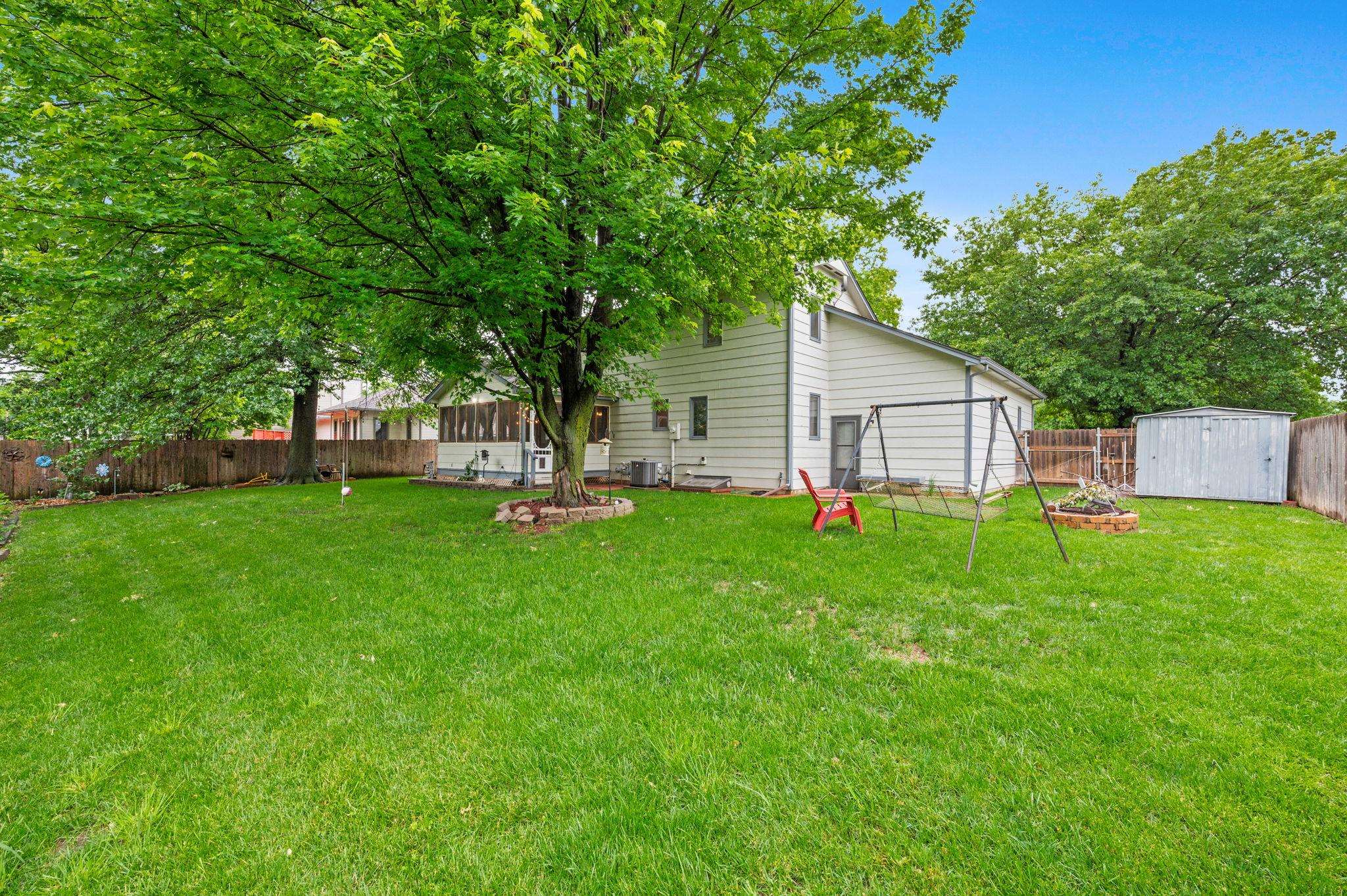 1134 N Denene St Property Photo 33