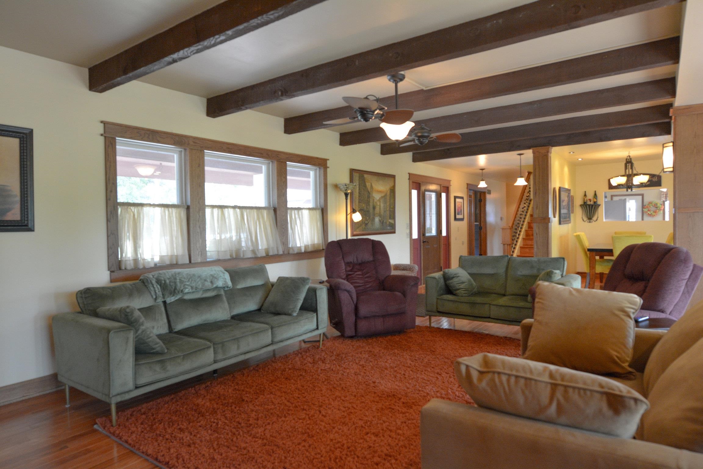 400 N Dean Property Photo 3
