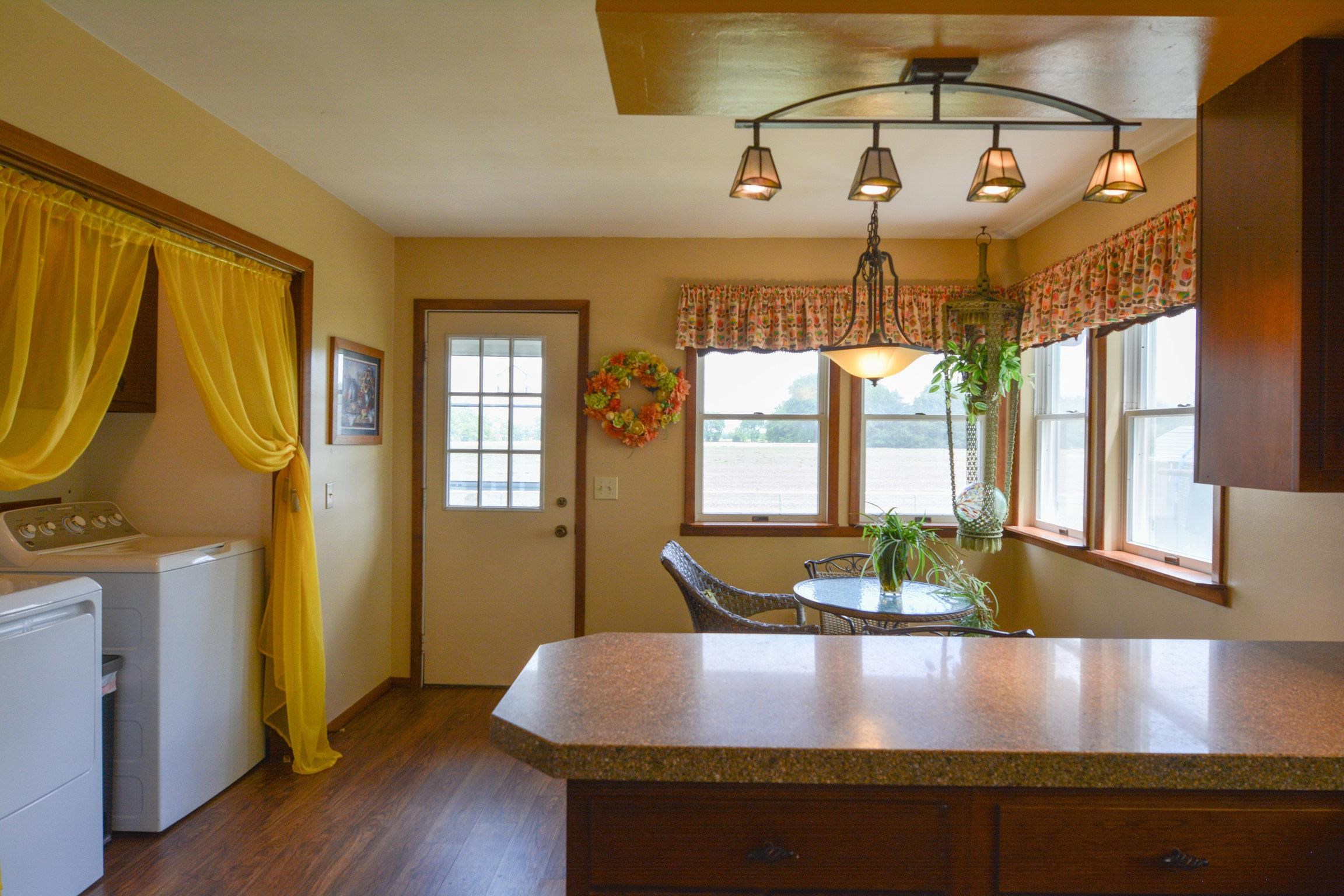 400 N Dean Property Photo 11