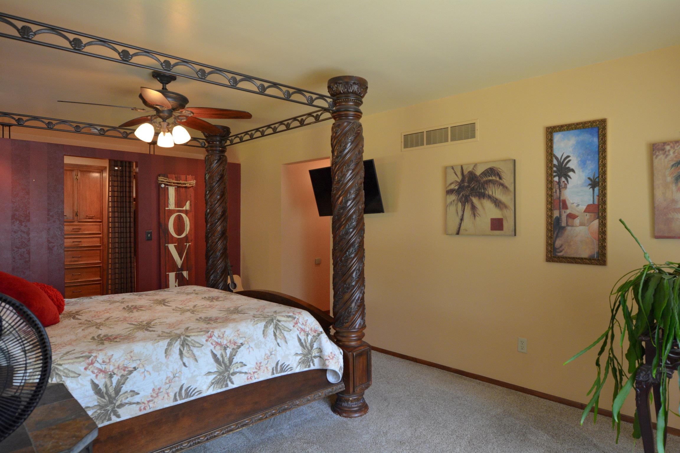 400 N Dean Property Photo 13