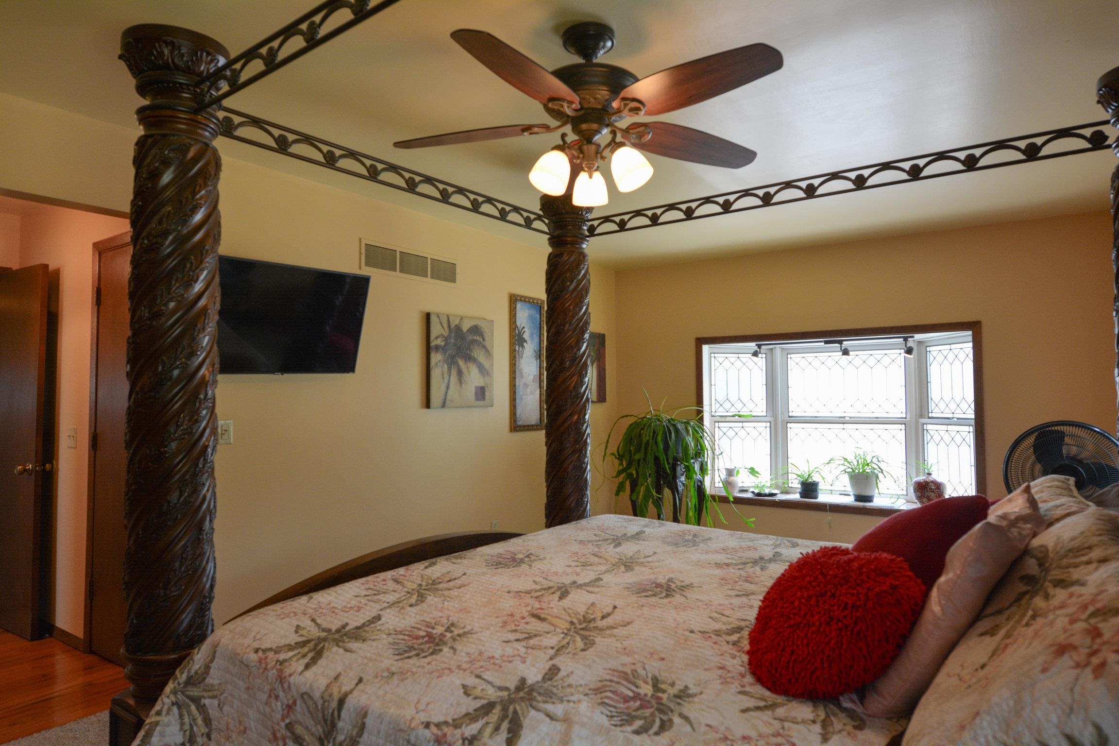 400 N Dean Property Photo 14