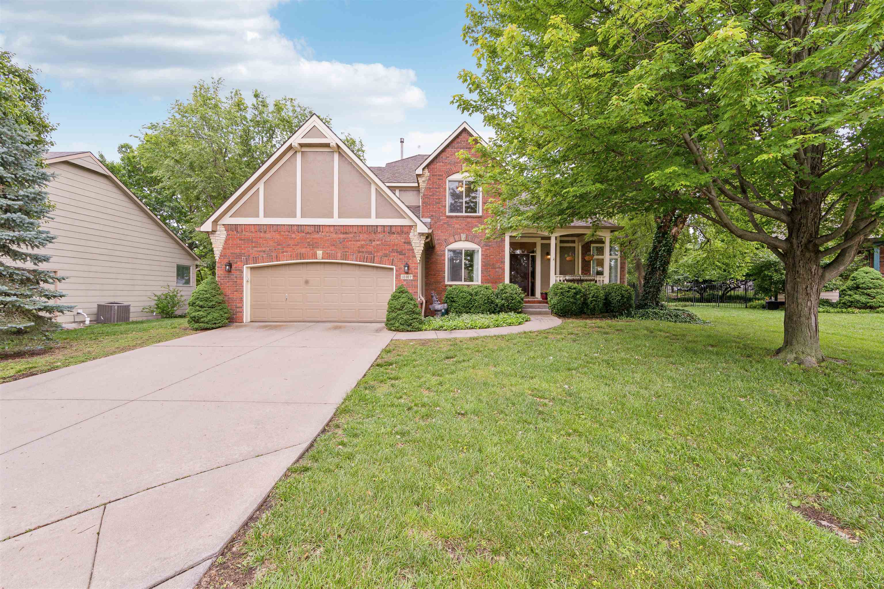 10107 E Windemere Cir Property Photo 1