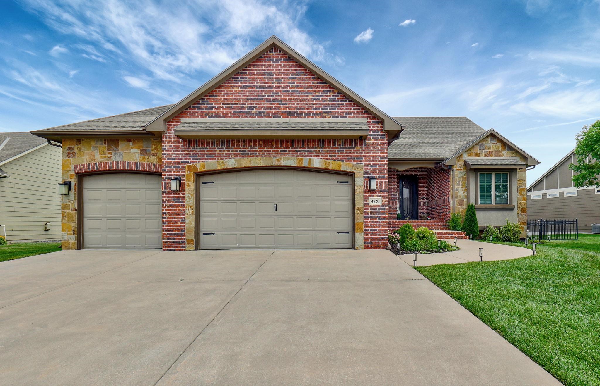 4820 N Indian Oak St.